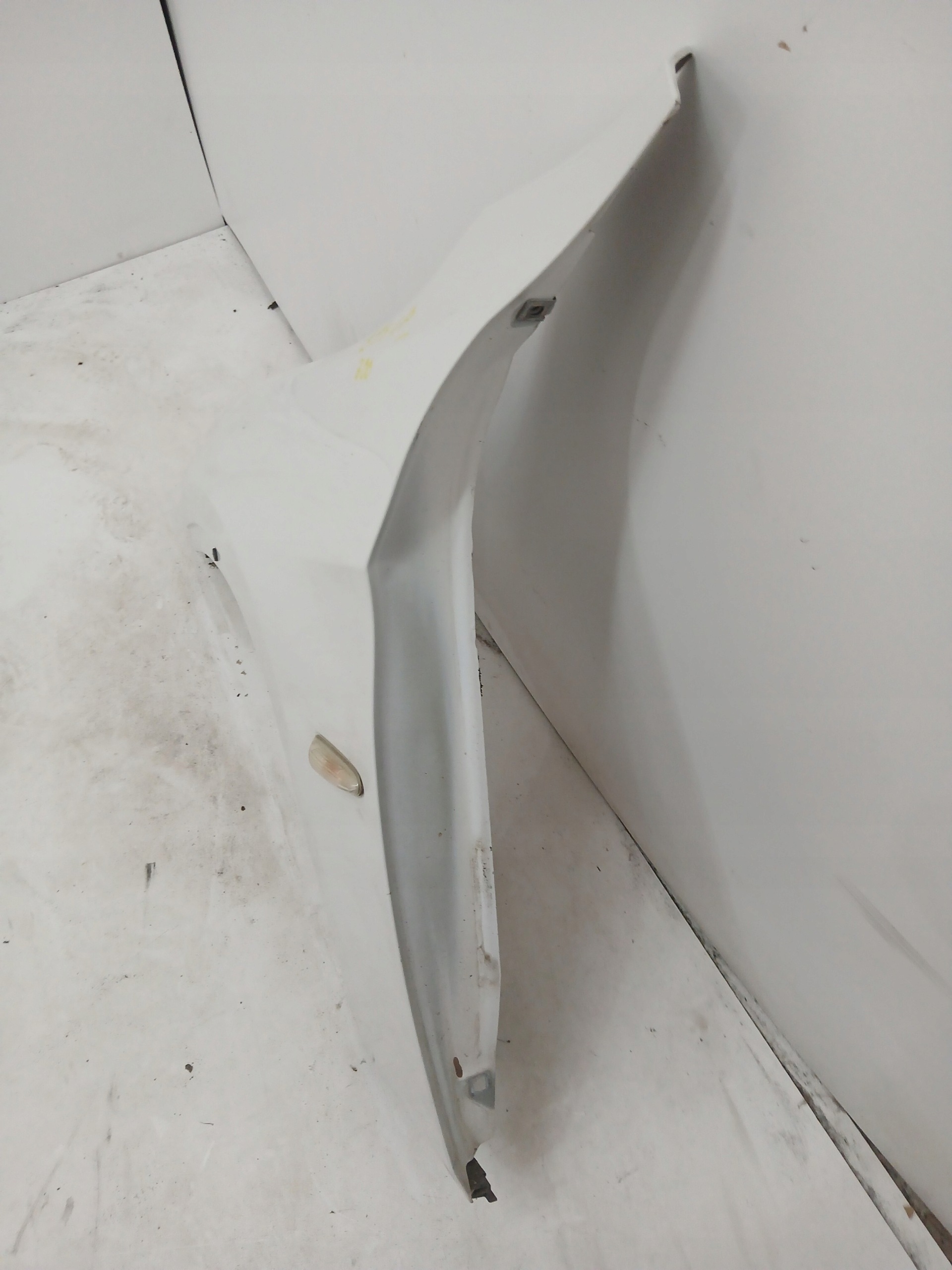 fender left front BMW X1 E84 300