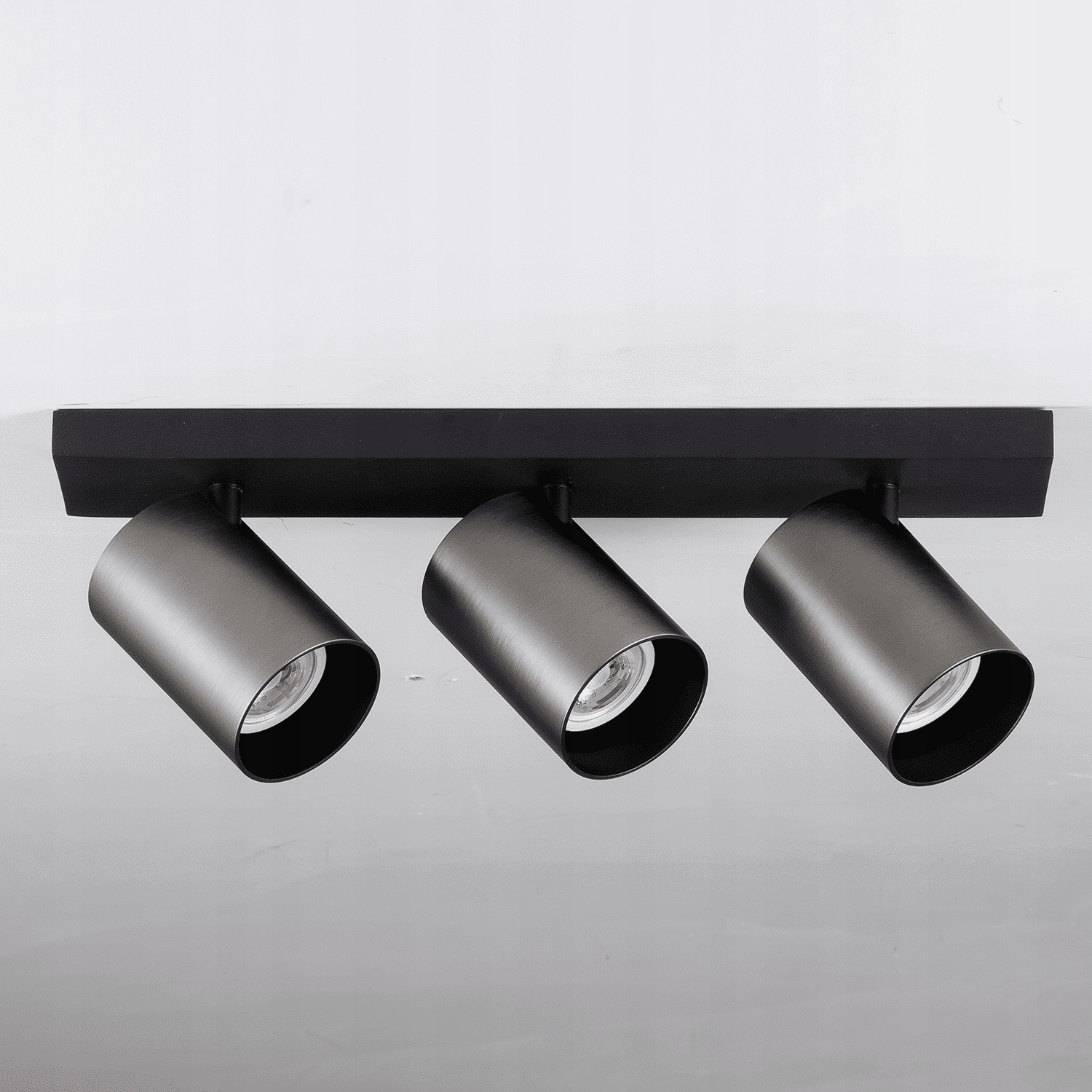 Nástěnná lampa Yeelight Spotlight 1050 m 60 W černá 3xGU10 se třemi žárovkami