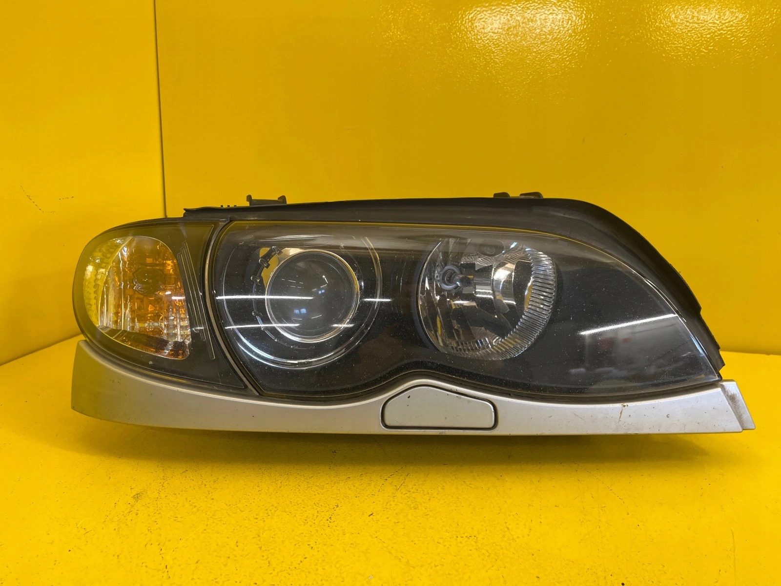 light right front BMW E46 LIFT XENON 02-05