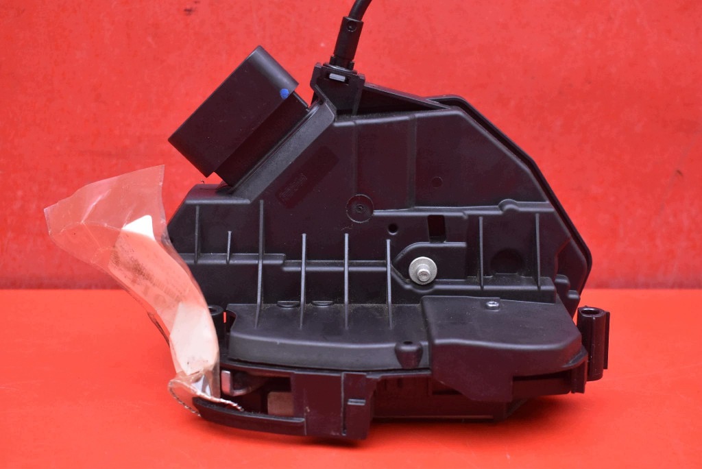 lock door left front front EU BM5A-A21813-AH FORD FOCUS MK3 LIFT 14-20