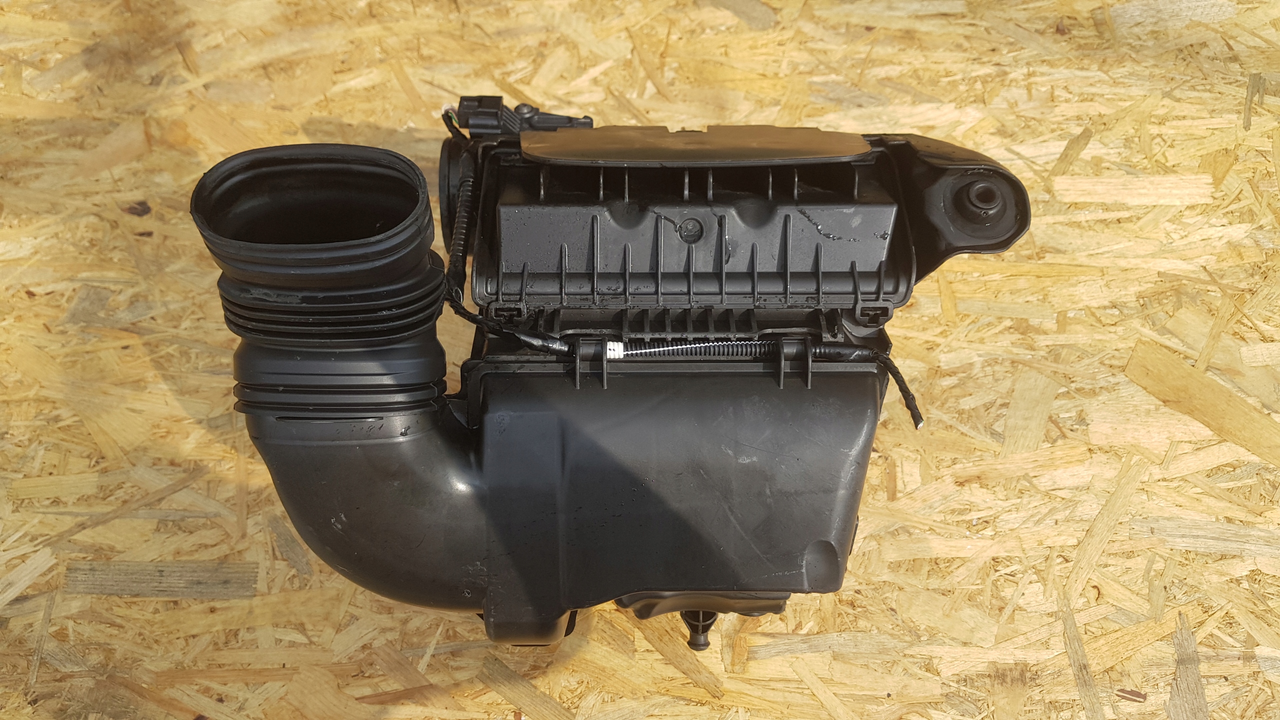 Gehäuse filter luft RENAULT ESPACE V 1.6DCI