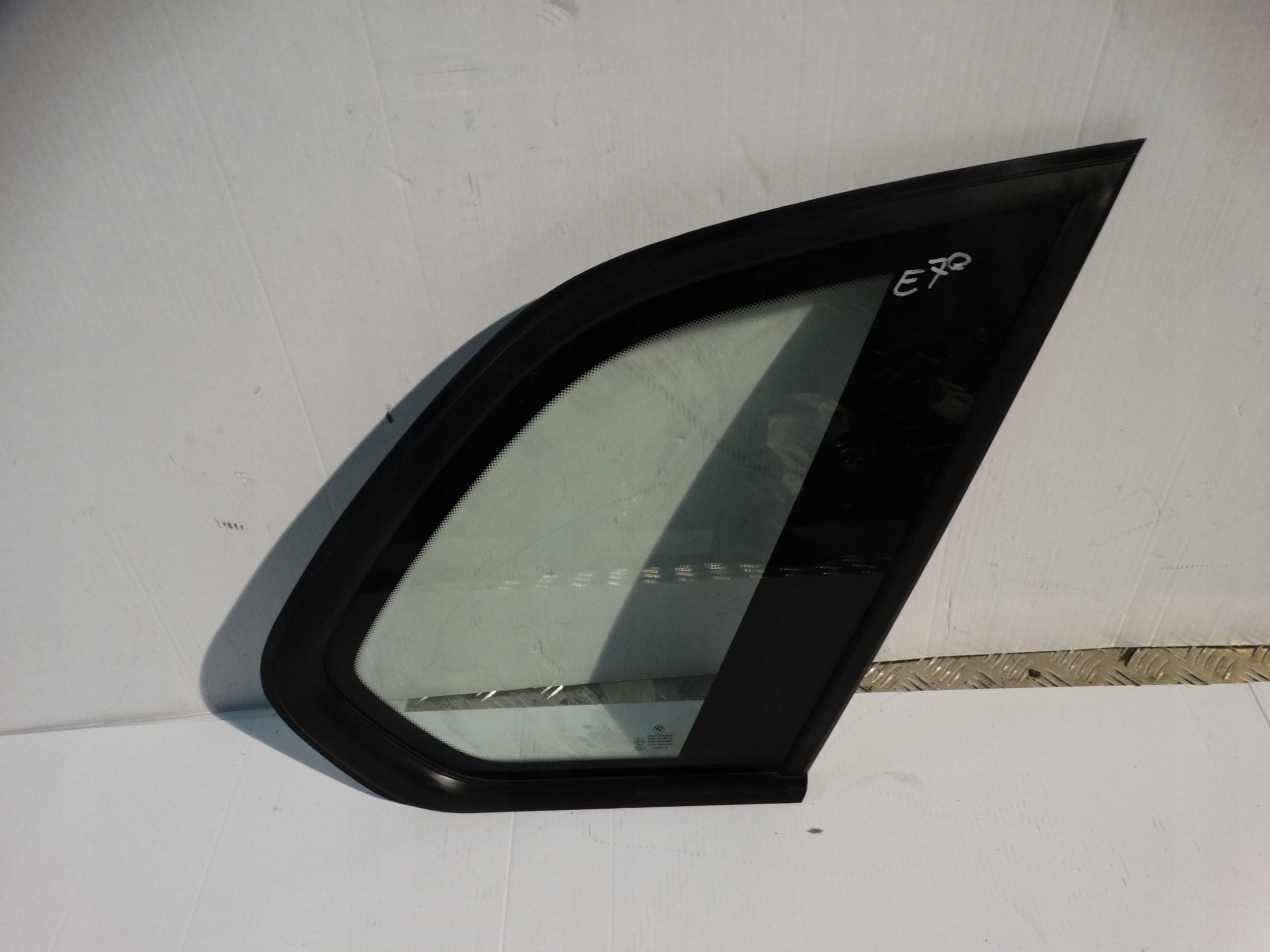 IDEALNA window right rear bodywork BMW E70 1