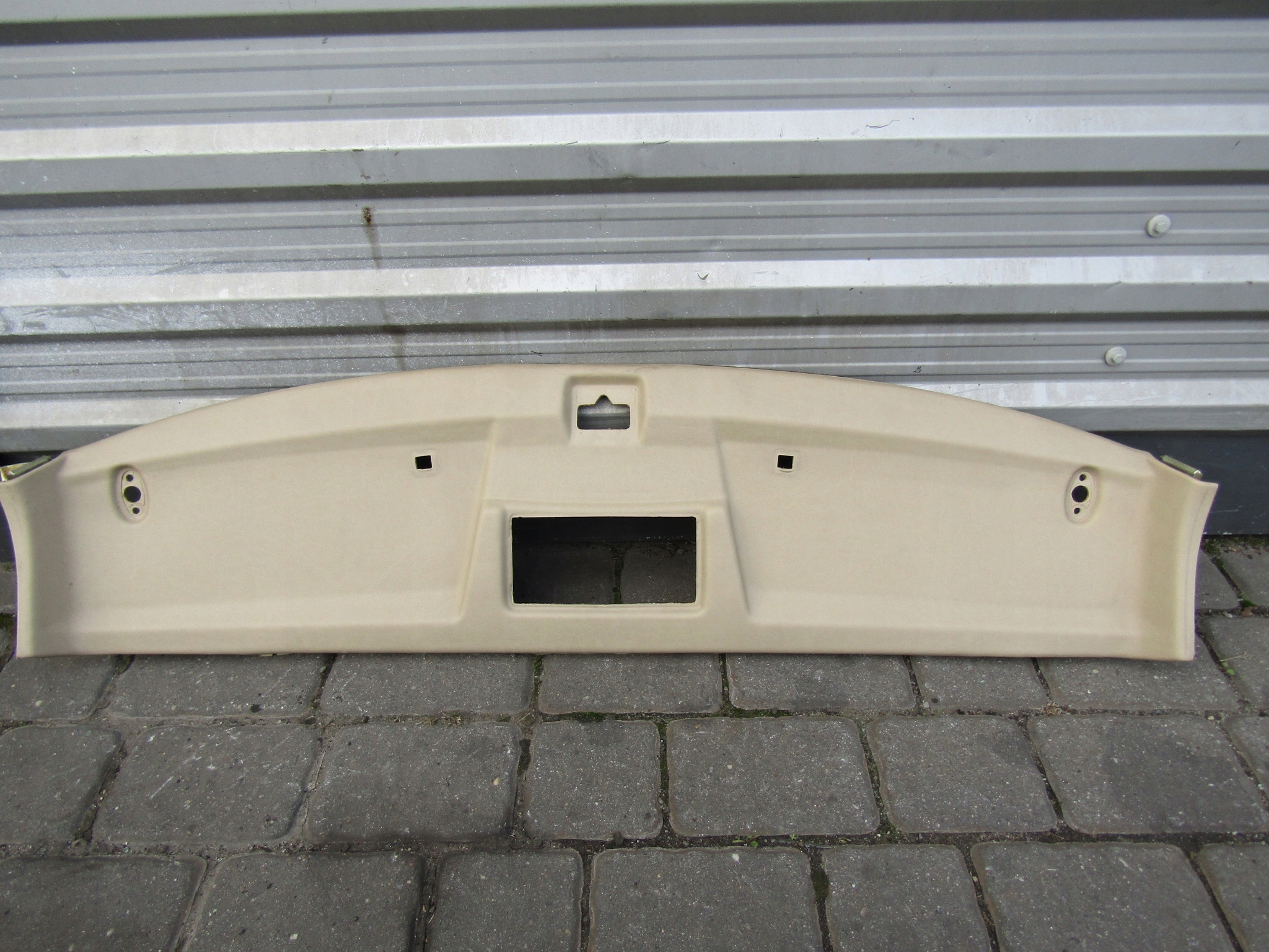 2 MERCEDES W124 накладка на стелю передній крем