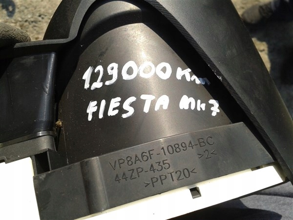 спидометр FORD Fiesta MK7 1.4 VP8A6F-10894-BC