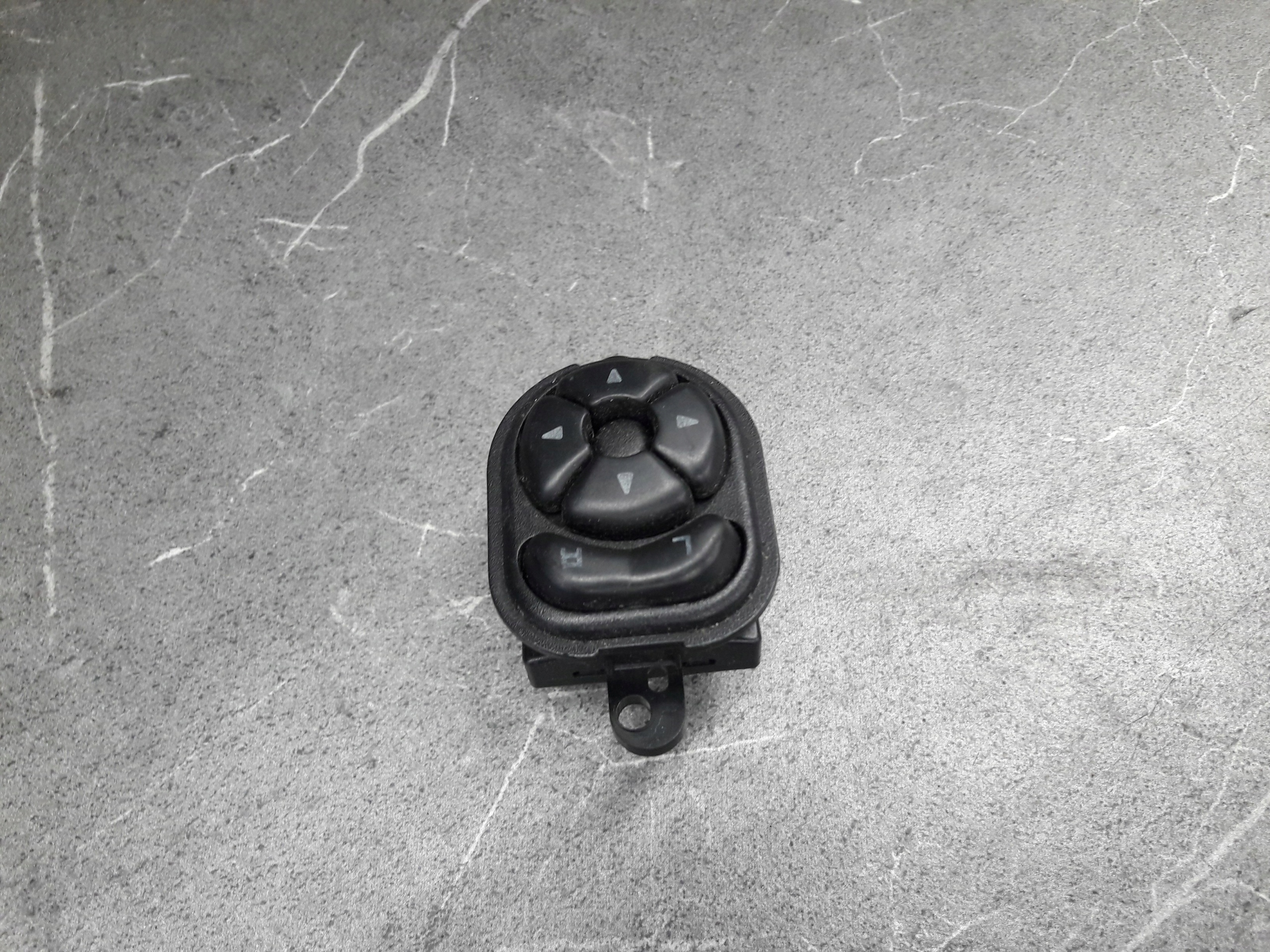 4608294 przelacznik LUSTEREK CHRYSLER STRATUS Typ samochodu Samochody osobowe