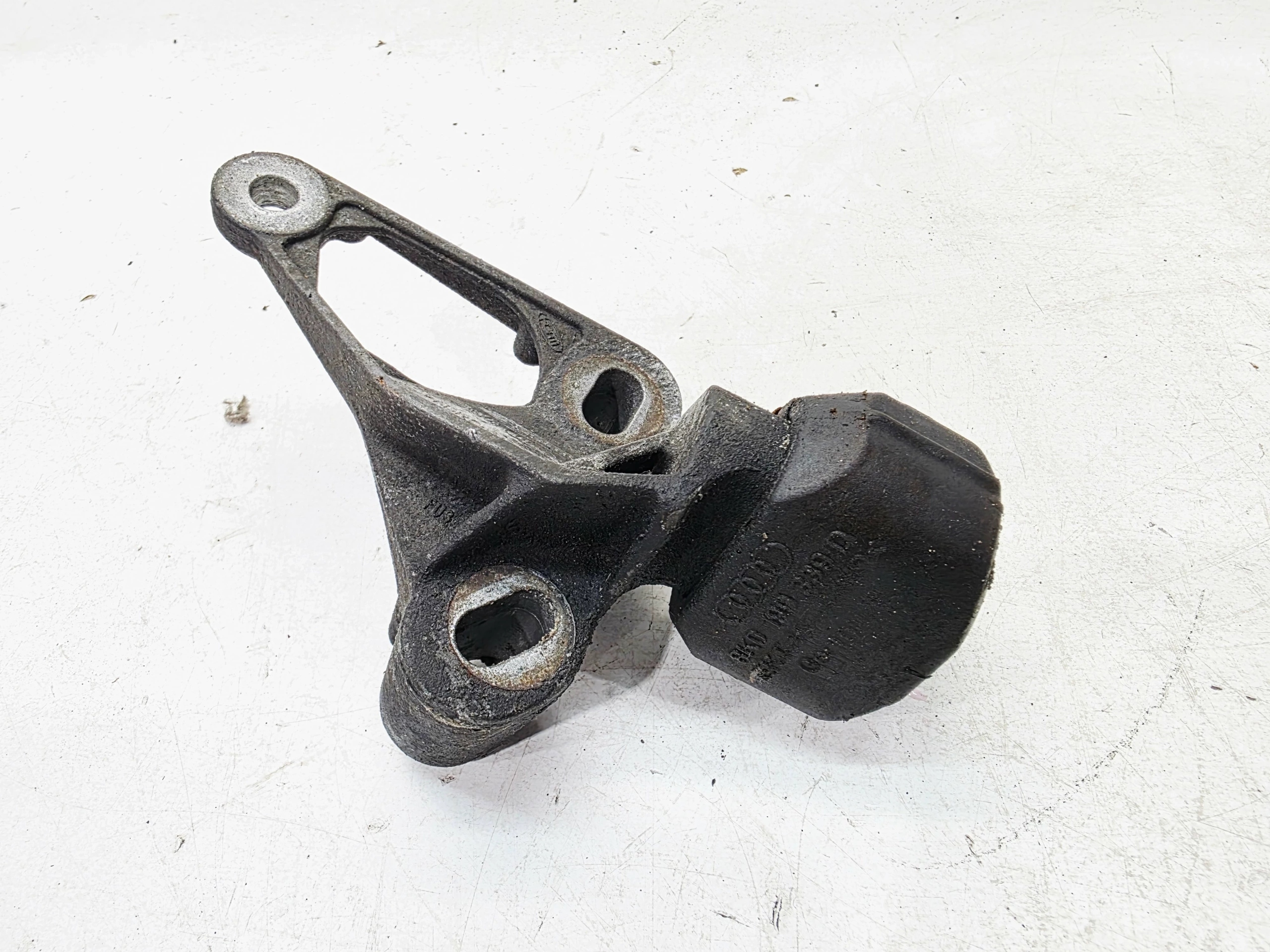 airbag engine mount front AUDI A4 B8 A5 8T 2.0 TDI 8K0199343C