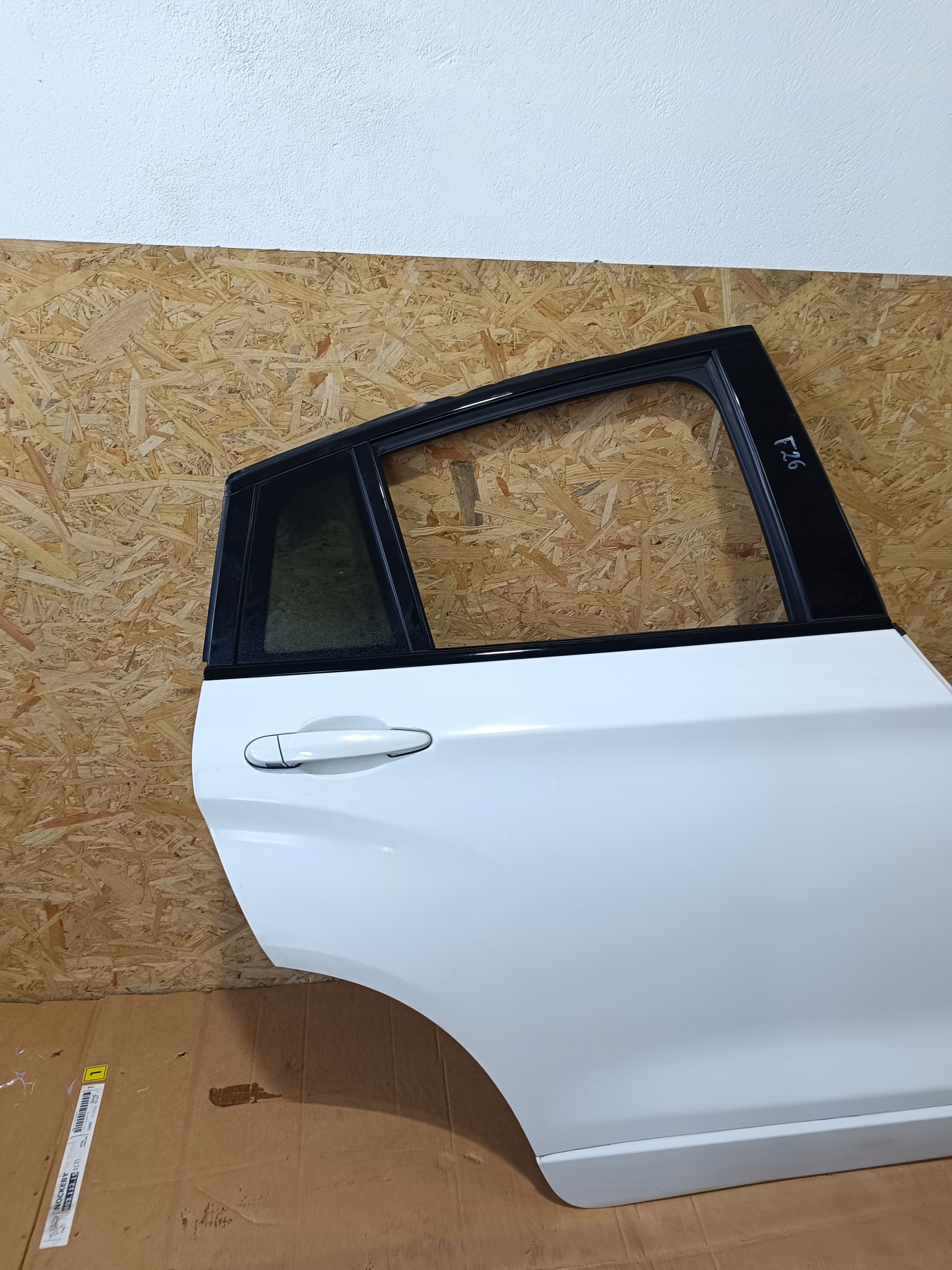 DRZWI PRAWE TYŁ BMW X4 F26 A300 Numer katalogowy części 3435325159