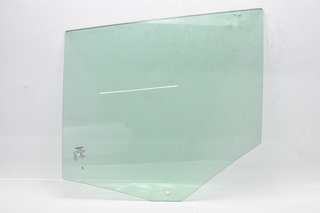 SZYBA DRZWI LEWY TYŁ BOCZNA VOLVO V60 II 2019