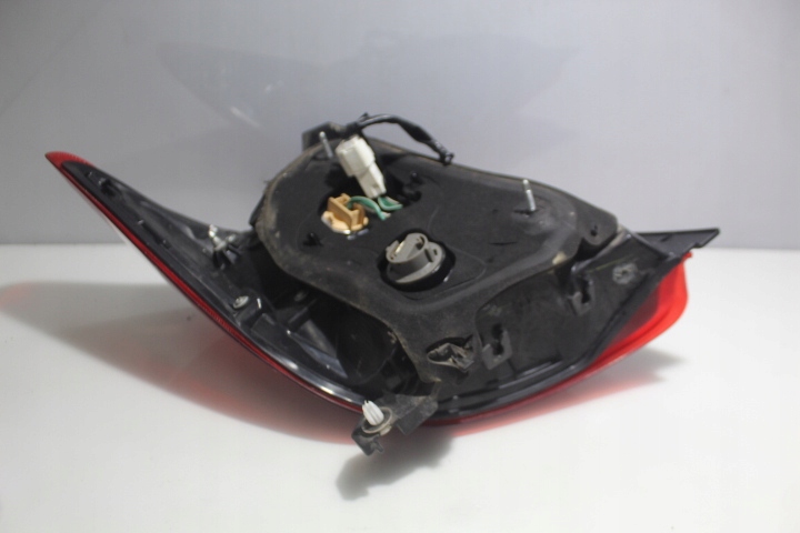 Toyota Yaris I P1 Rückleuchte Rearlamp - Thumbnail 2