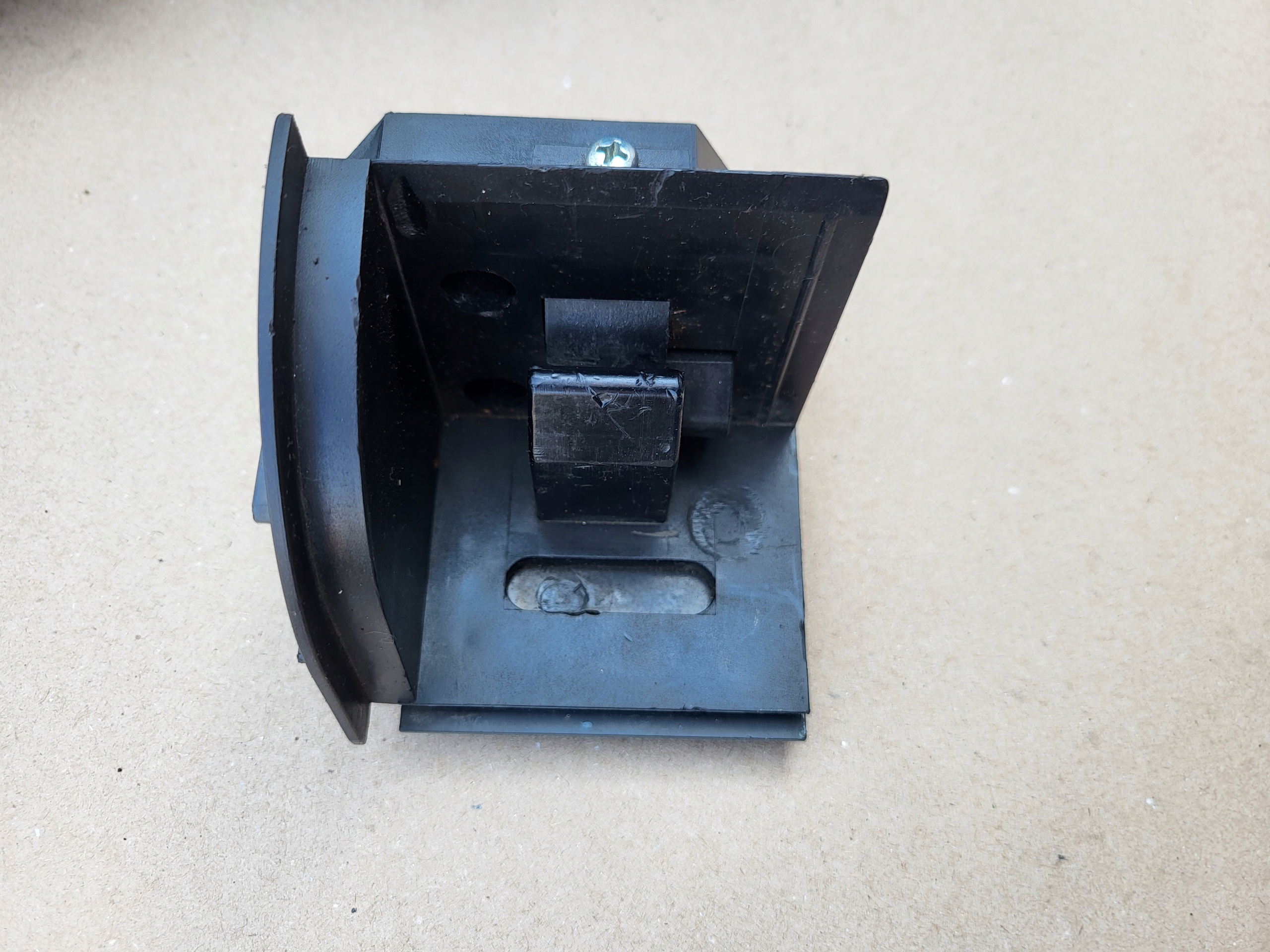 bracket holder hook ROLETY boot right rear part BMW 5 E39 KOMBI OE