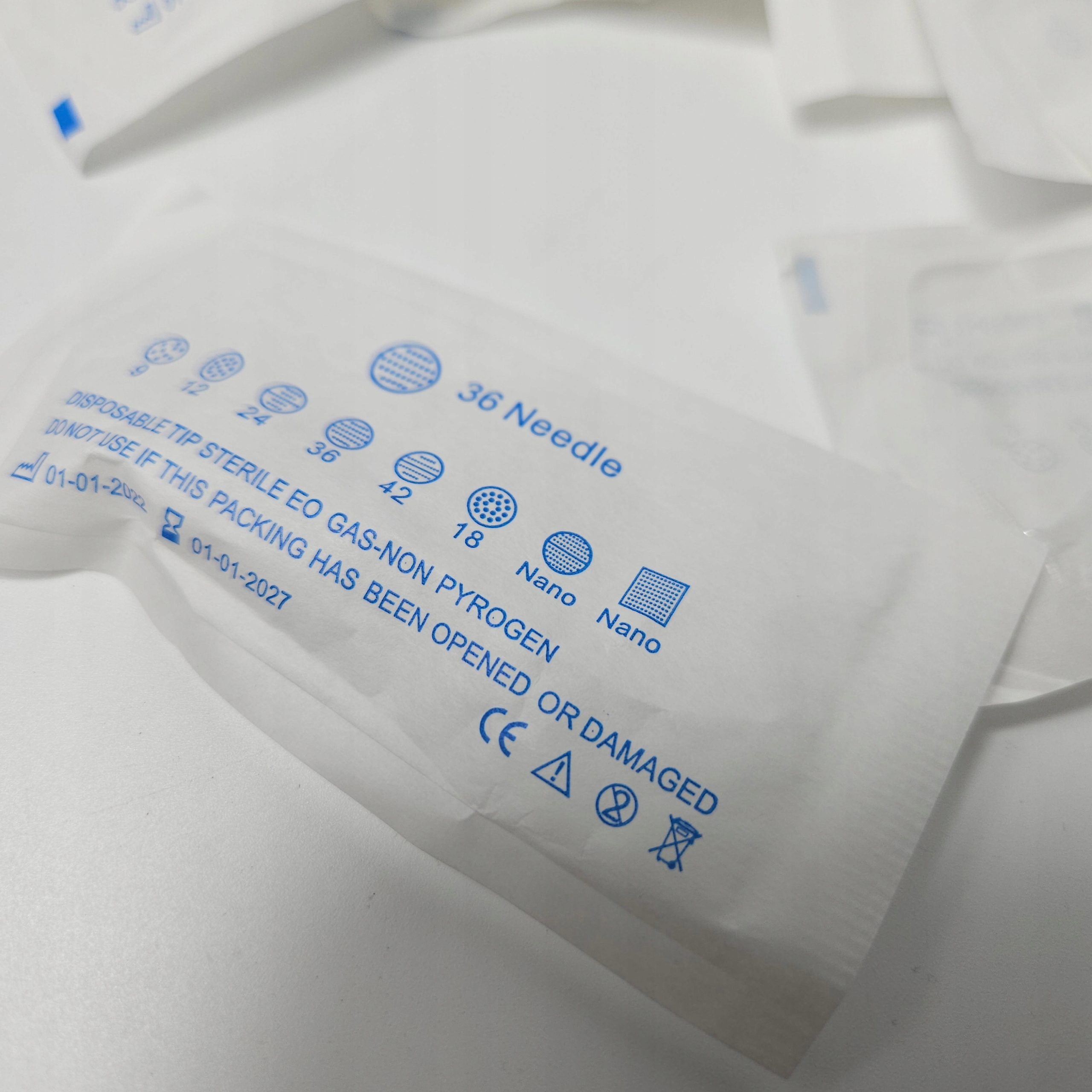 Kartridż wkręcany na gwint Dermapen 36 igłowy usuwa zmarszczki plamy 1szt Typ kartridż