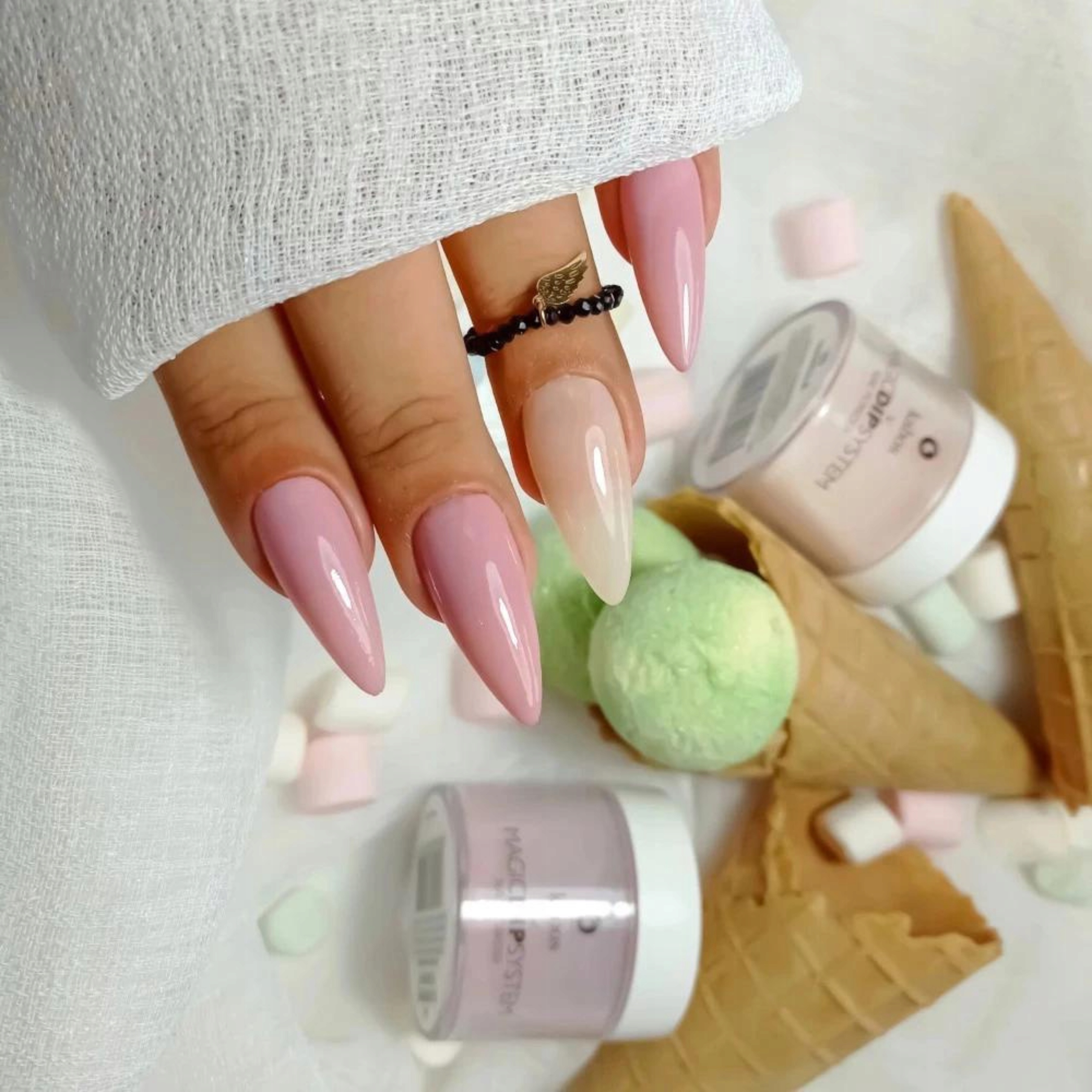 KABOS PUDER MANICURE TYTANOWY MAGIC DIP SYSTEM RASPBERRY YOGHURT 46 - 20G Marka Kabos