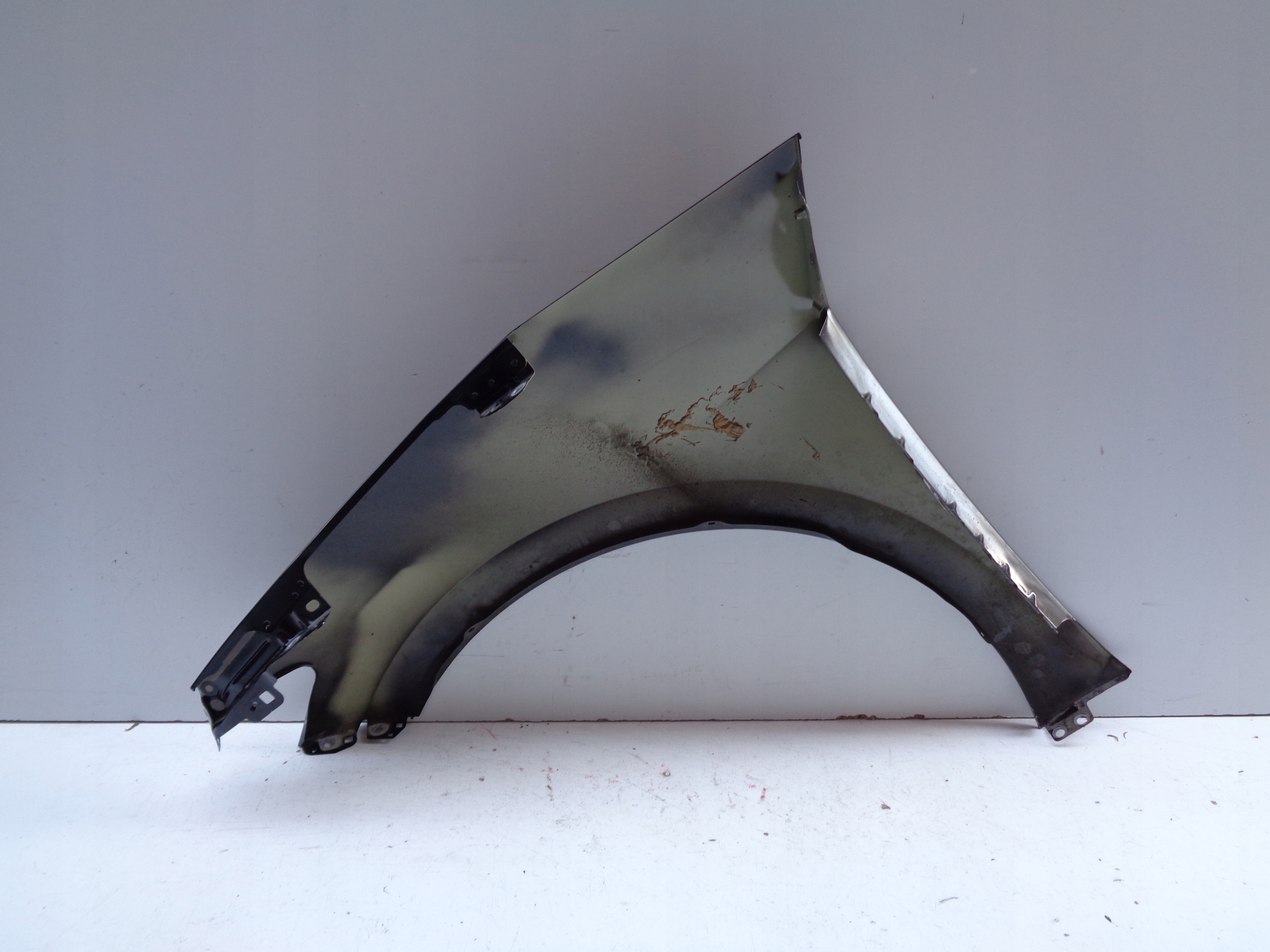 fender right front VW ID3 10A 21- NR 52004