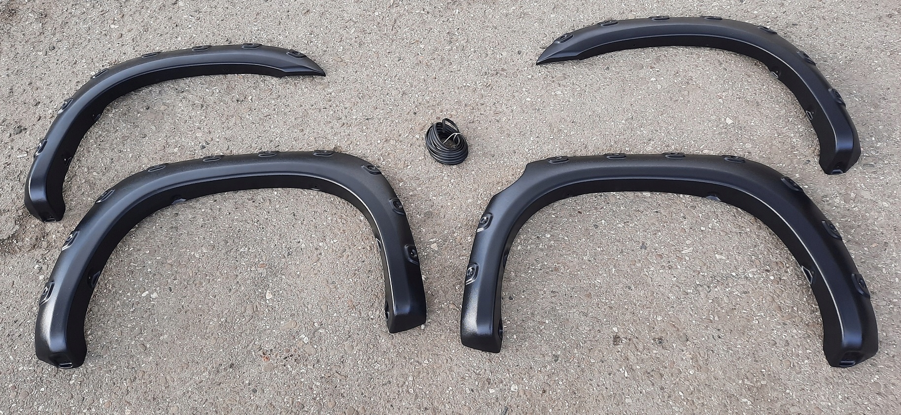 Toyota Tundra 07-13 poszerzenia nakładki błotnika