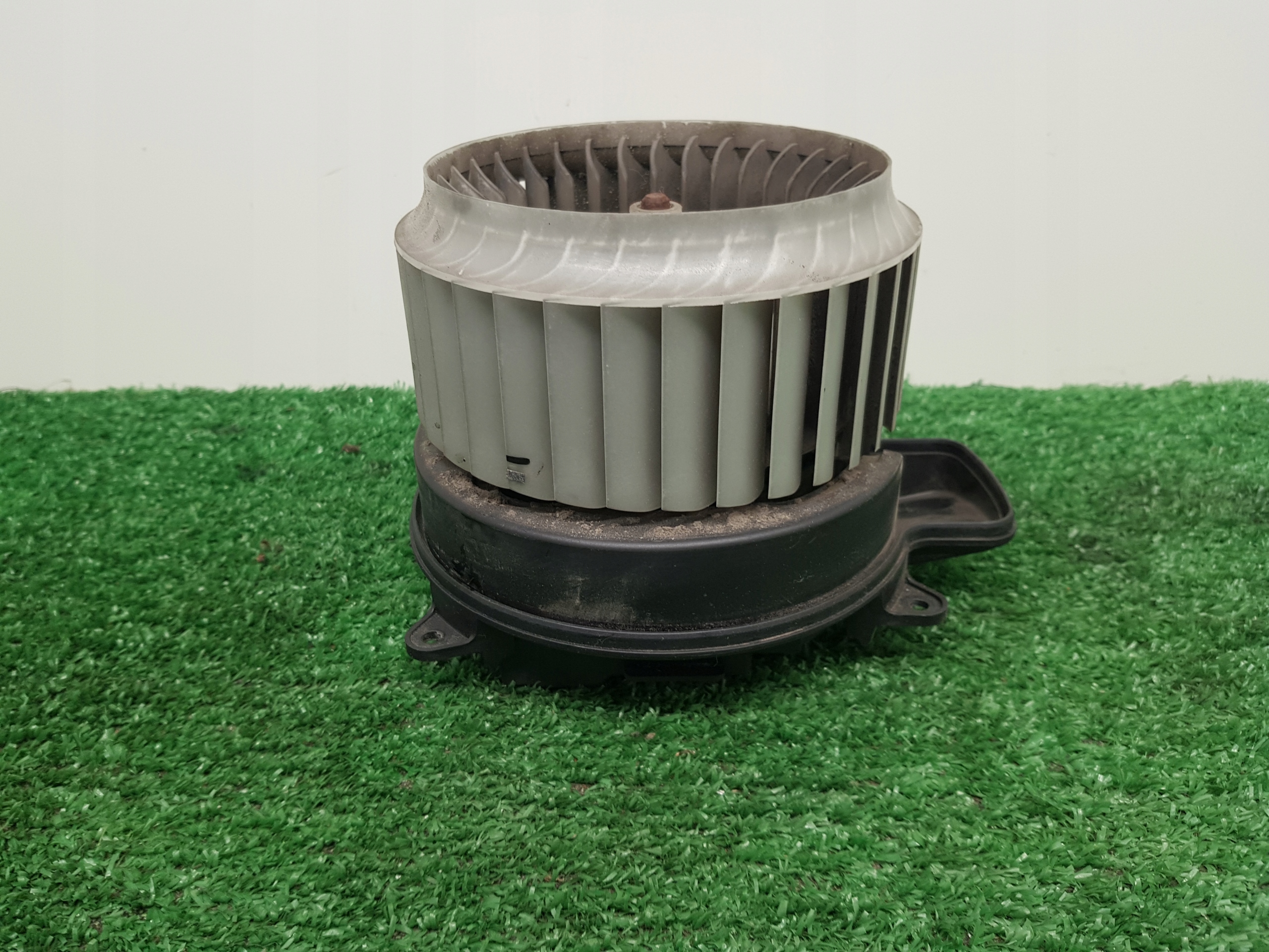 ventilátor klími AUDI A6-C7 4H1820021B