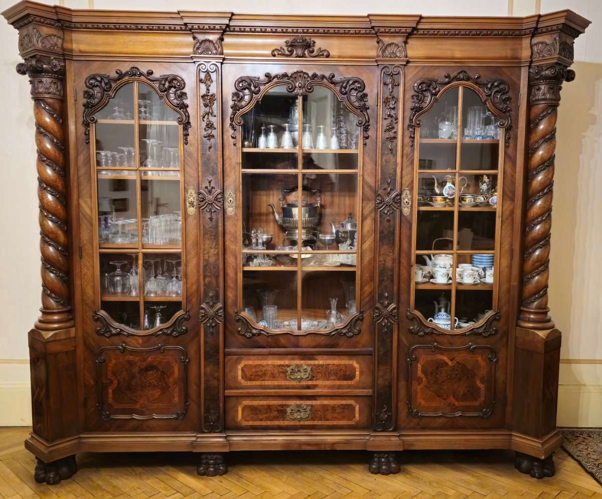 WYJĄTKOWA BIBLIOTEKA W ORZECHU Z 1900 ROKU