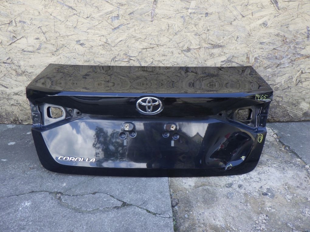 TOYOTA COROLLA E21 Sedan 2018- Heckklappe