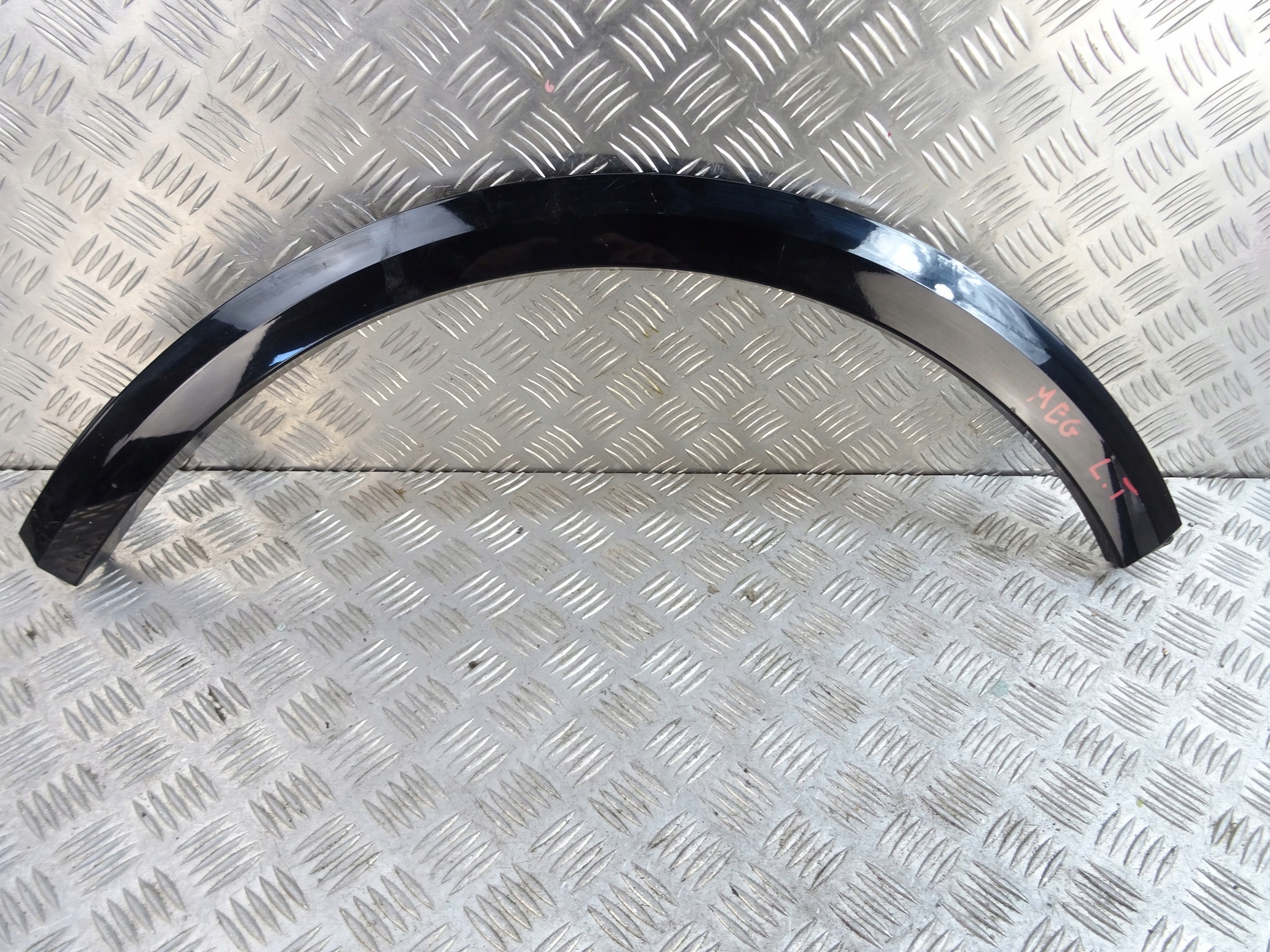RENAULT MEGANE 5 V E-TECH modanatura per parafango sinistra posteriore 767196132R