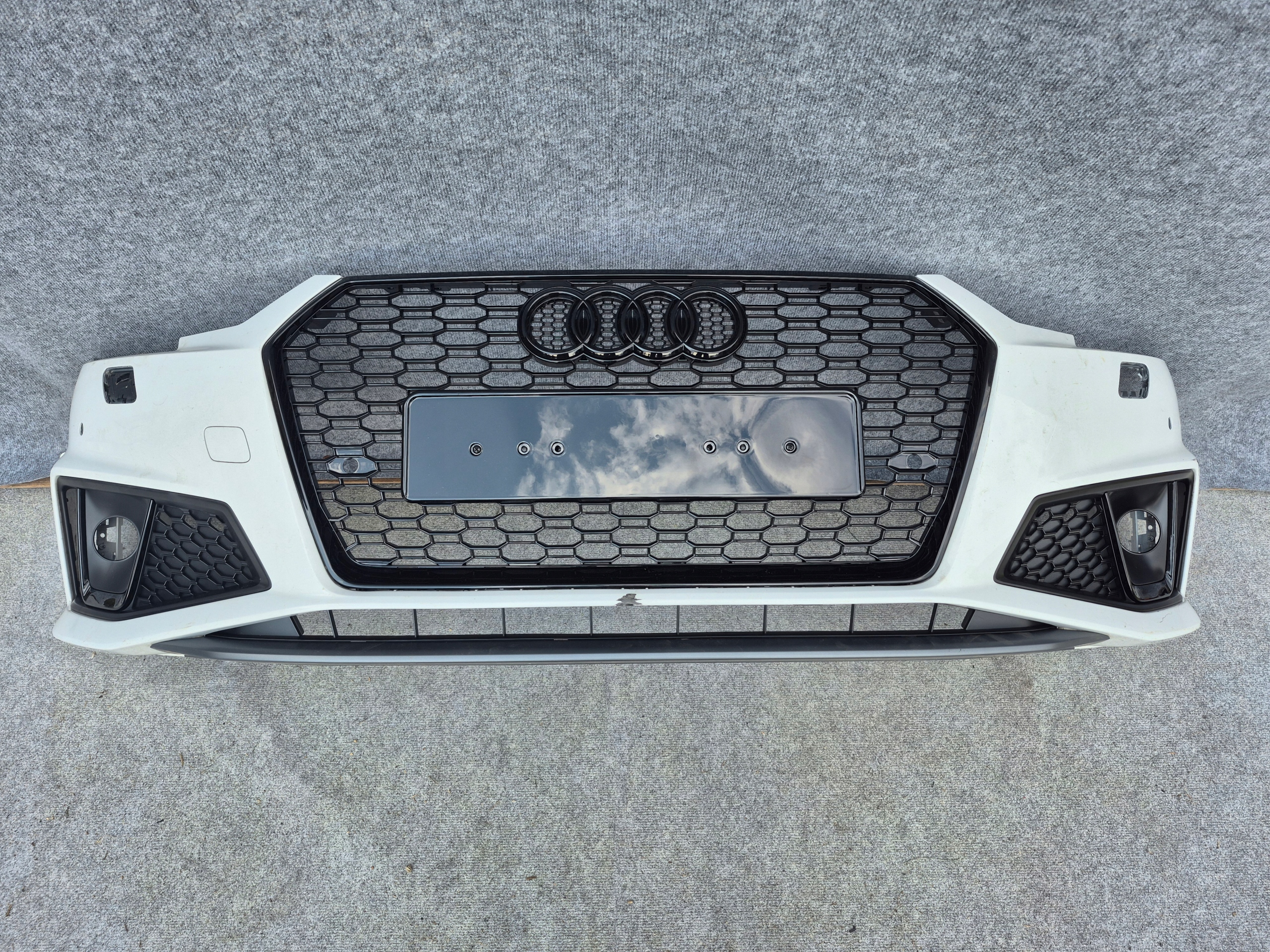 AUDI A4 B9 S-LINE COMPETITION ZDERZAK PRZÓD BLACK