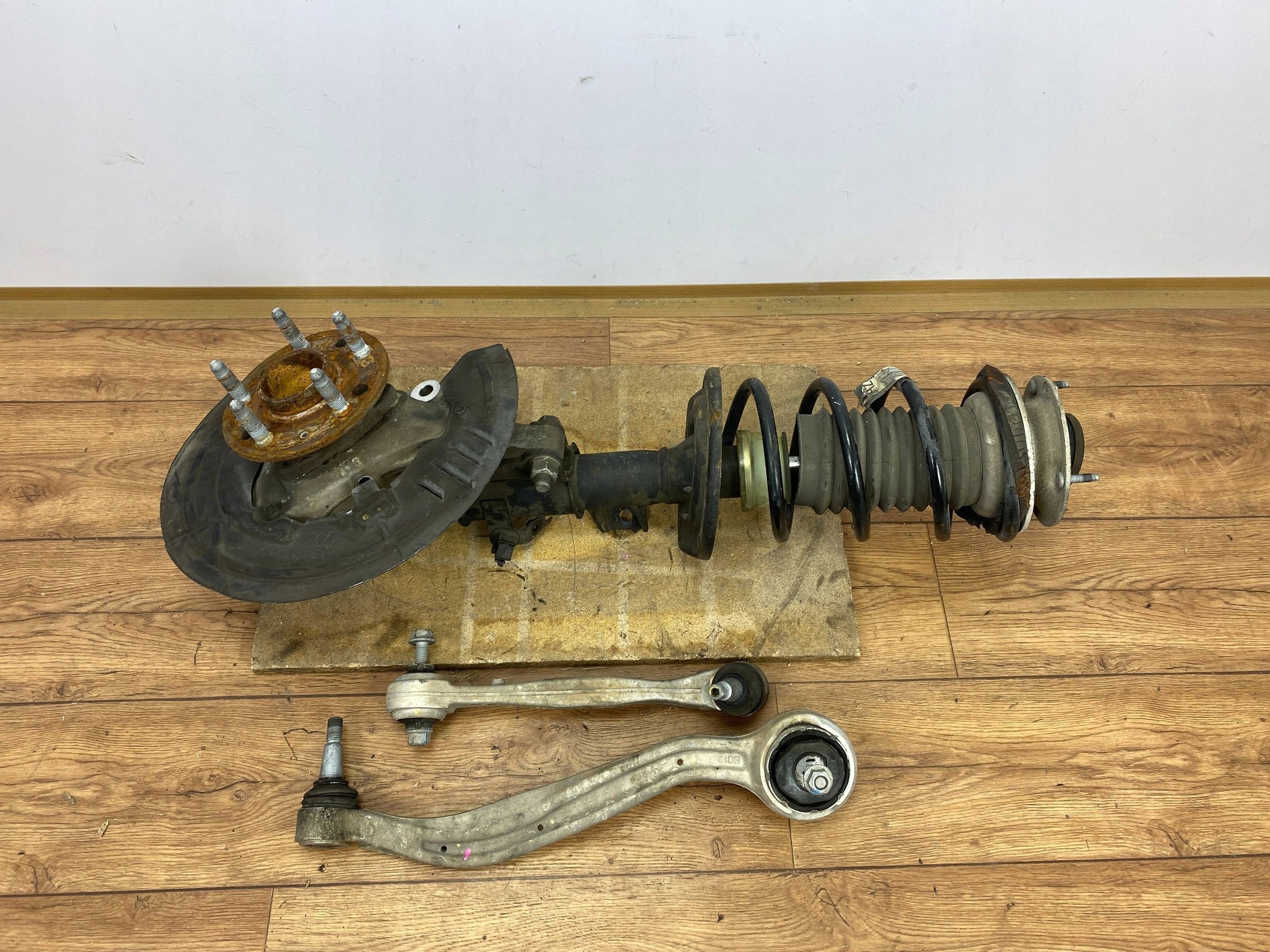 swing front right arm McPherson sususpension Cadillac CTS III 2014+