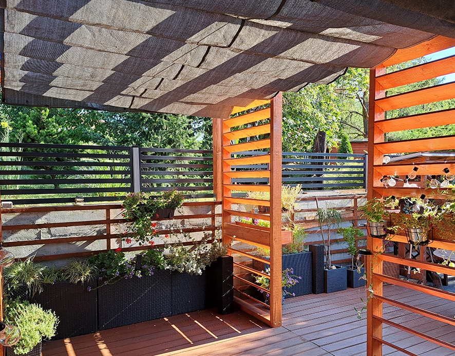 Římská Sluneční Roleta Na Pergolu Srolovatelná Na Míru Z Tkaniny Hdpe