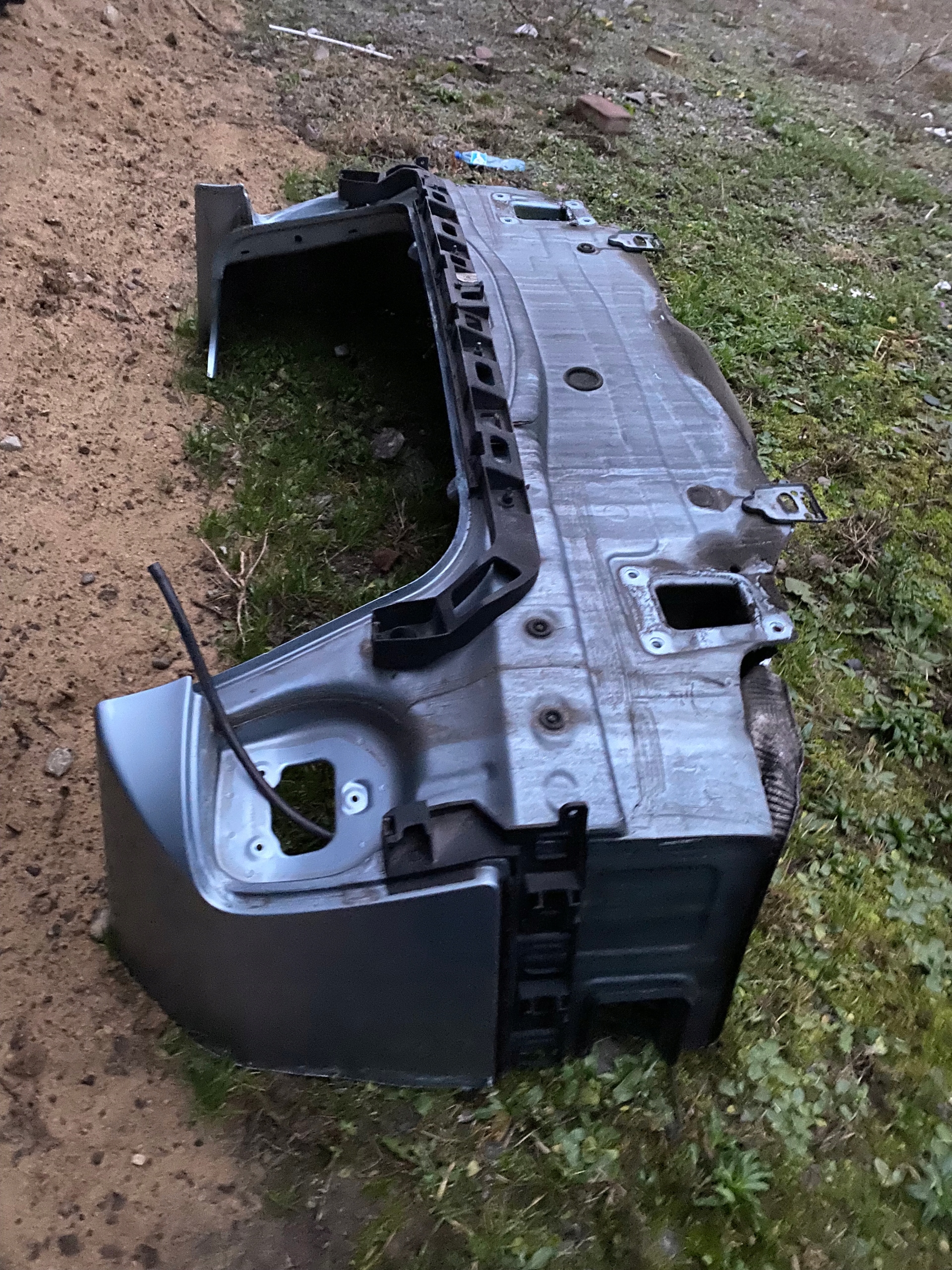 VW PASSAT B6 седан задний ремень