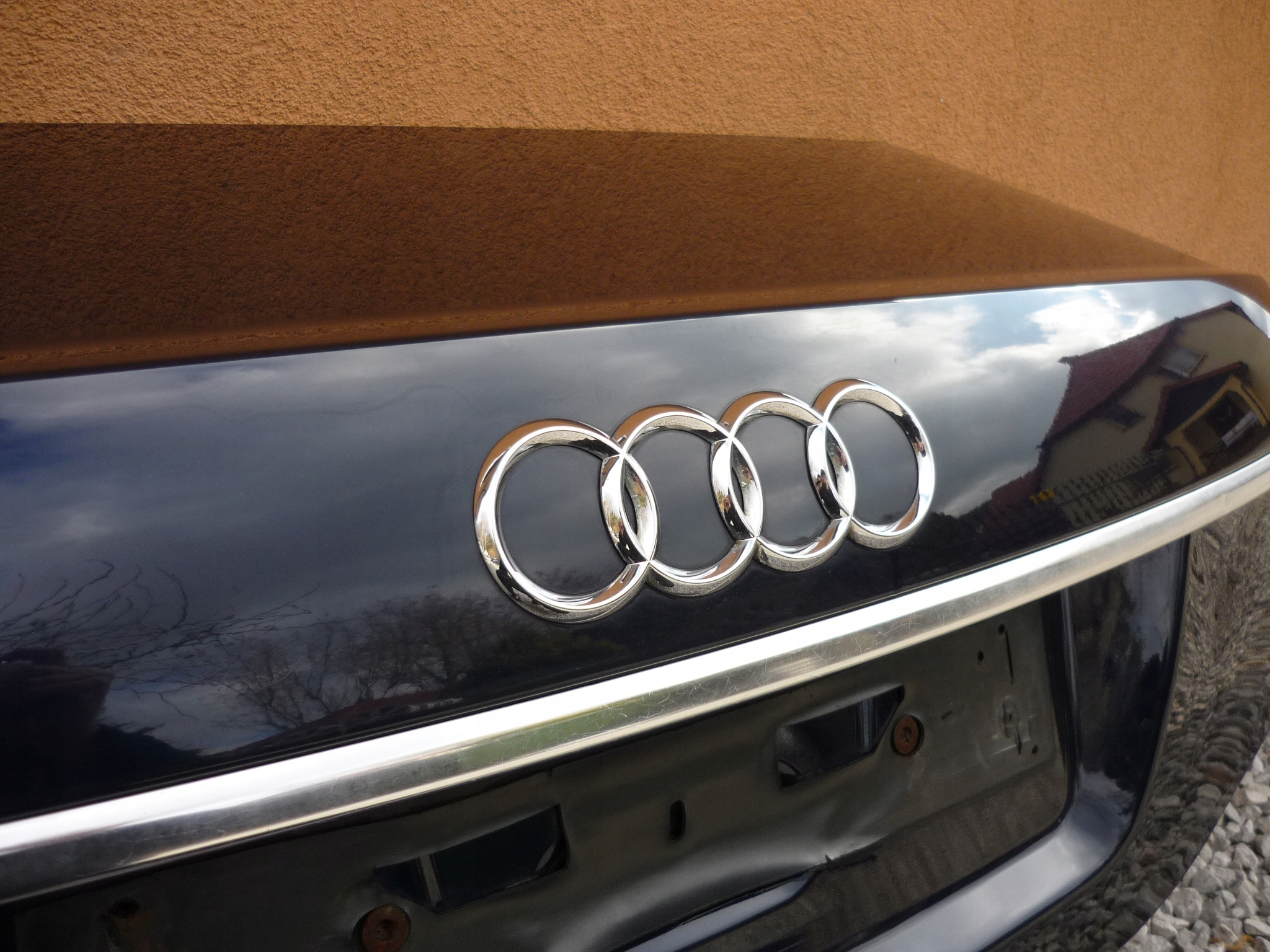 крышка багажника задняя зад Audi A6 C6 седан LZ5D