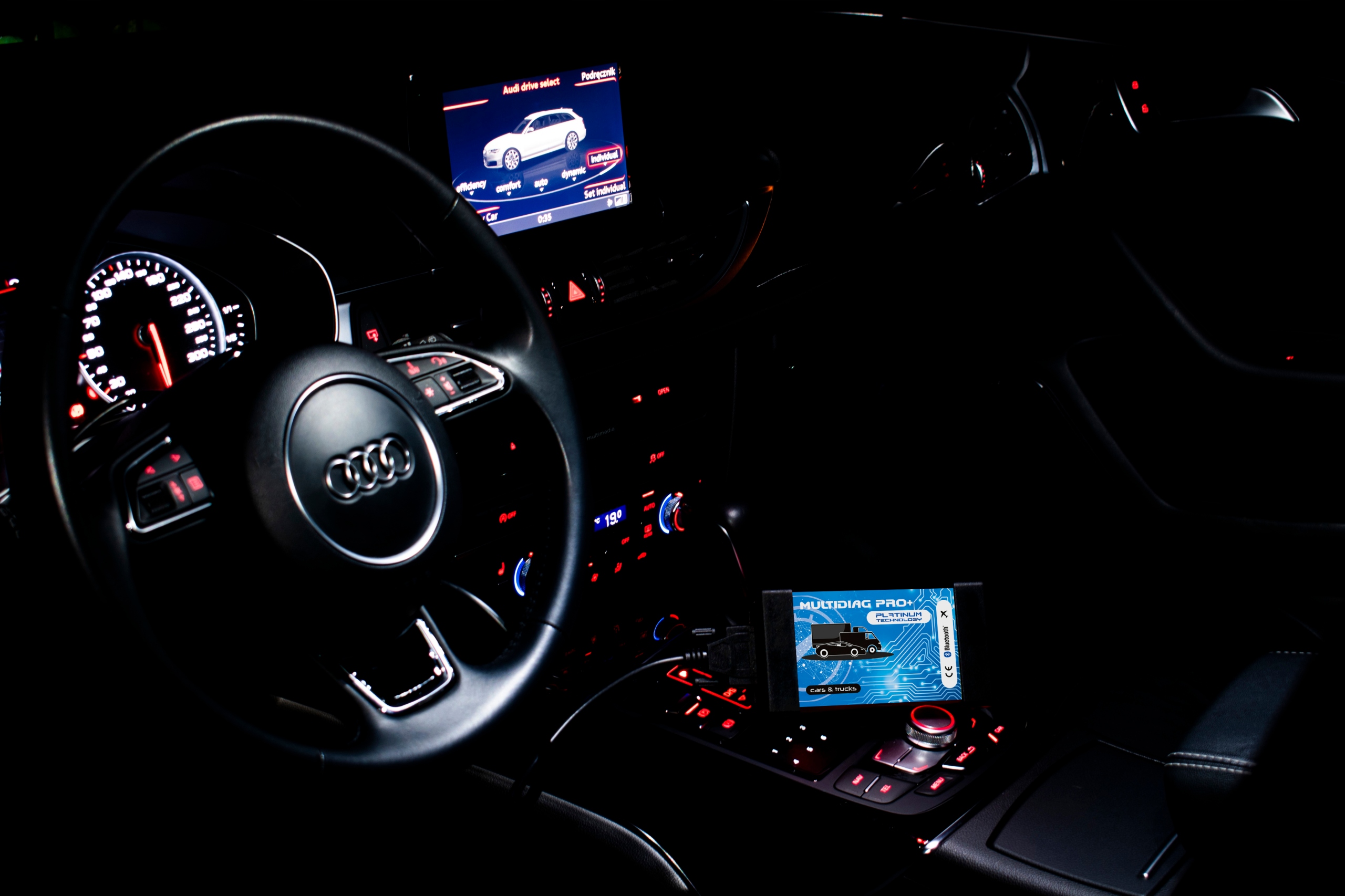 MULTIDIAG PRO+ PLATINUM 2024 POLSKI INTERFEJS UNIWERSALNY OBD + 16 KABLI Marka MultiDiag Pro+