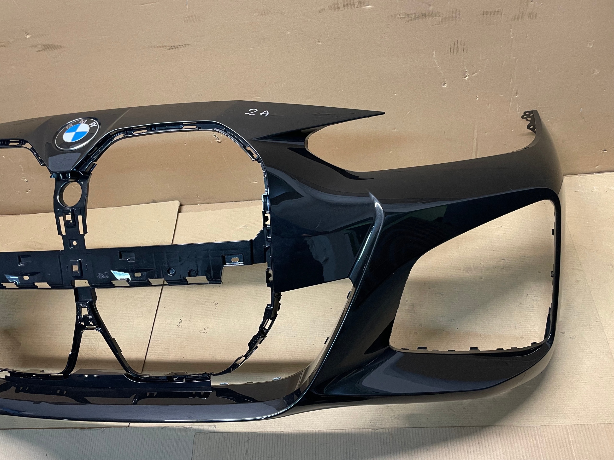 bumper front PDC m-packet KPL BMW i4 G26 BEV colour 475 USA