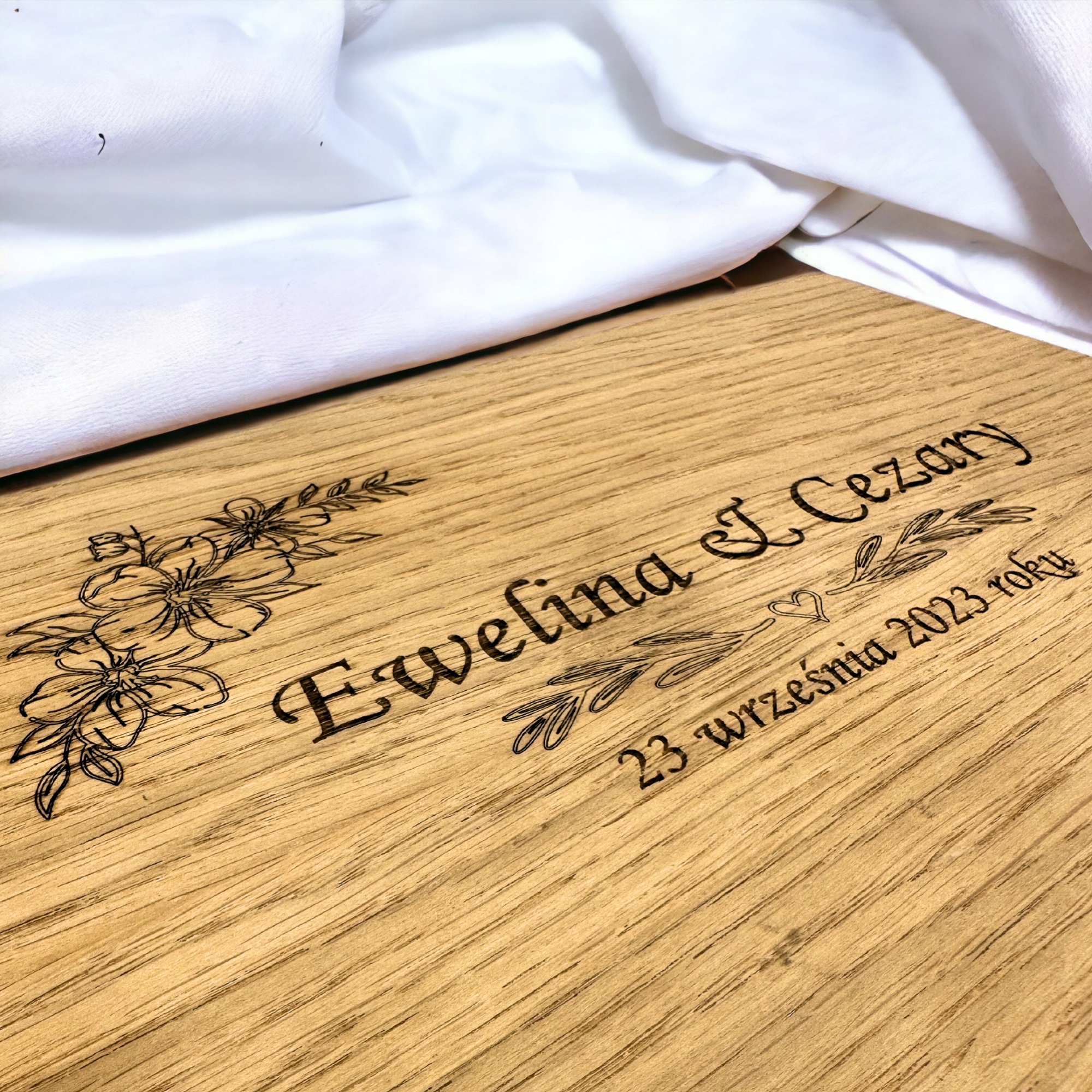 KSIĘGA GOŚCI na WESELE ŚLUB DREWNIANY ALBUM PAMIĄTKOWY Z GRAWEREM Rodzaj księgi
