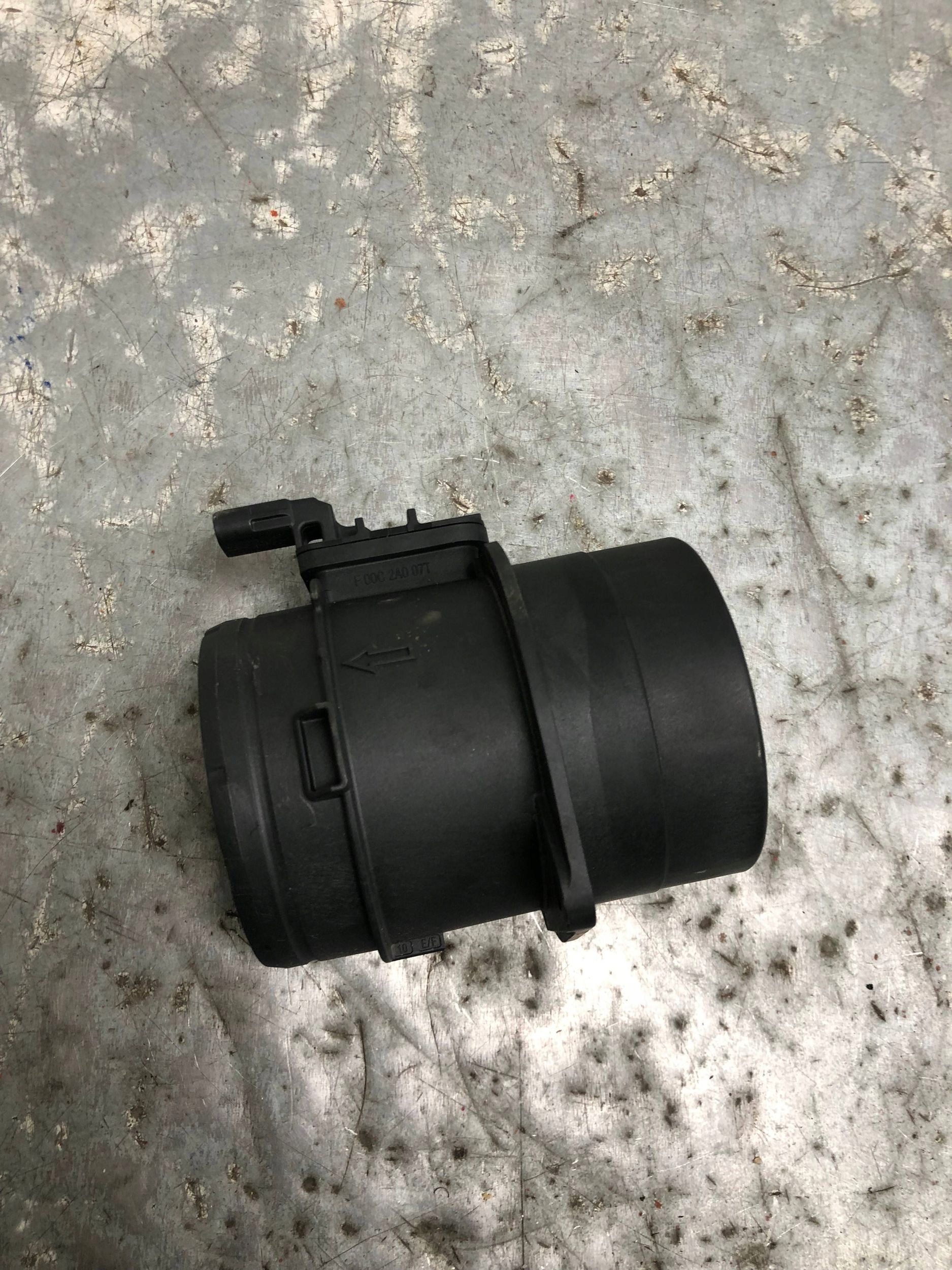 flow meter VW AUDI 05L906461F