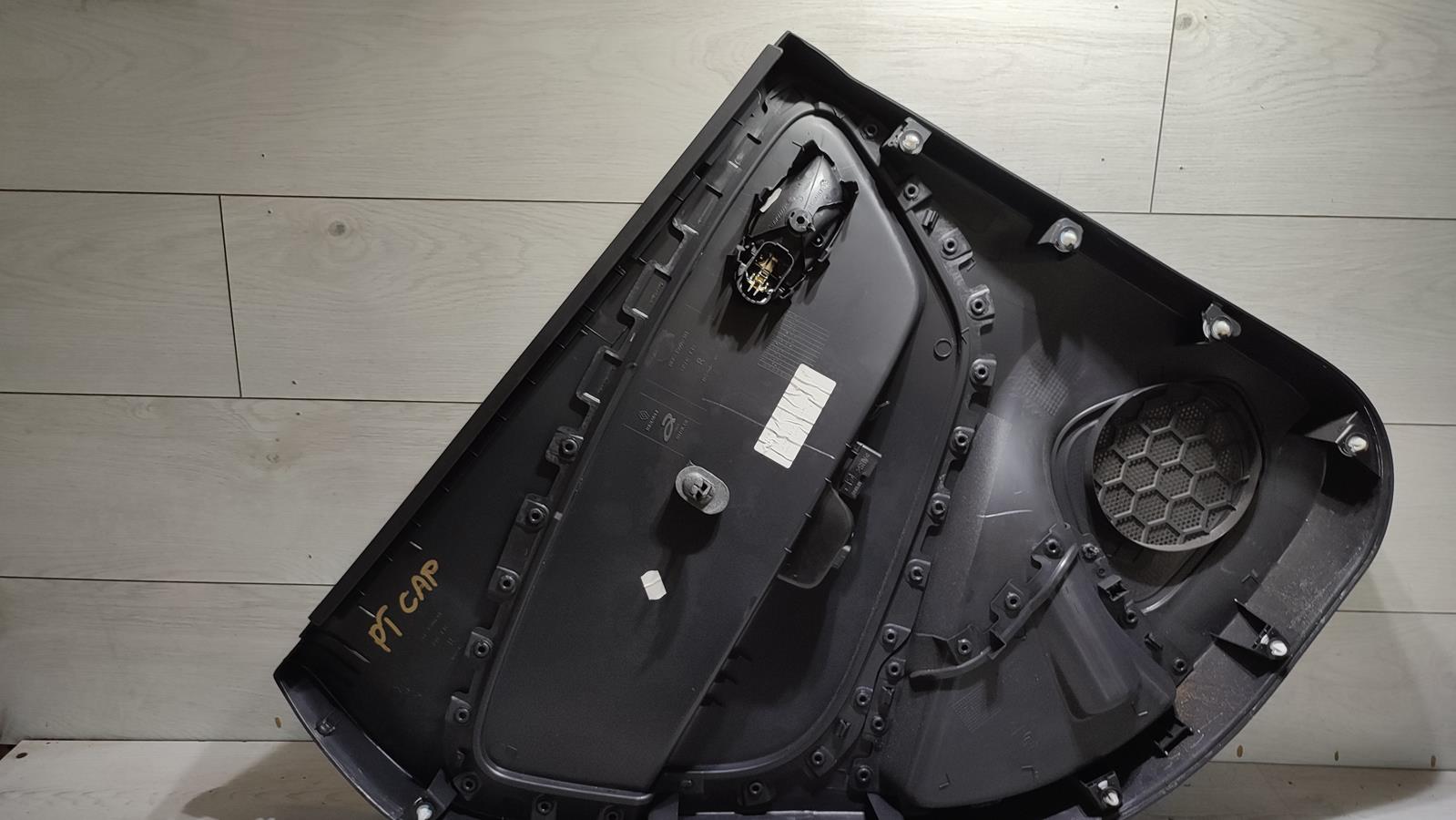 upholstery door right rear part Renault Captur
