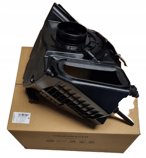 8W0133837 - Корпус воздушного фильтра A4 B9 A5 8W0133837AB