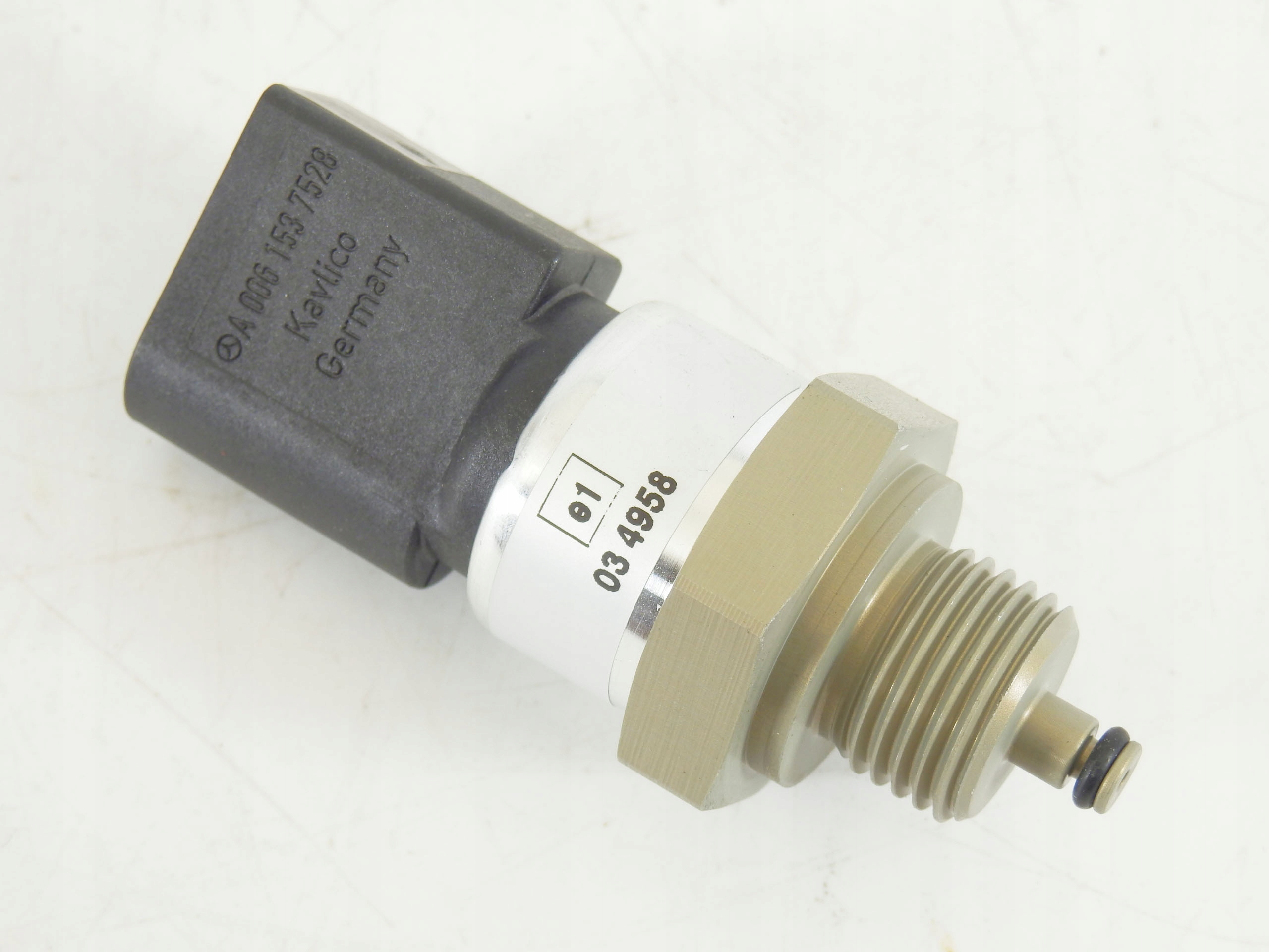 CZUJNIK CIŚNIENIA ADBLUE MERCEDES ACTROS OE