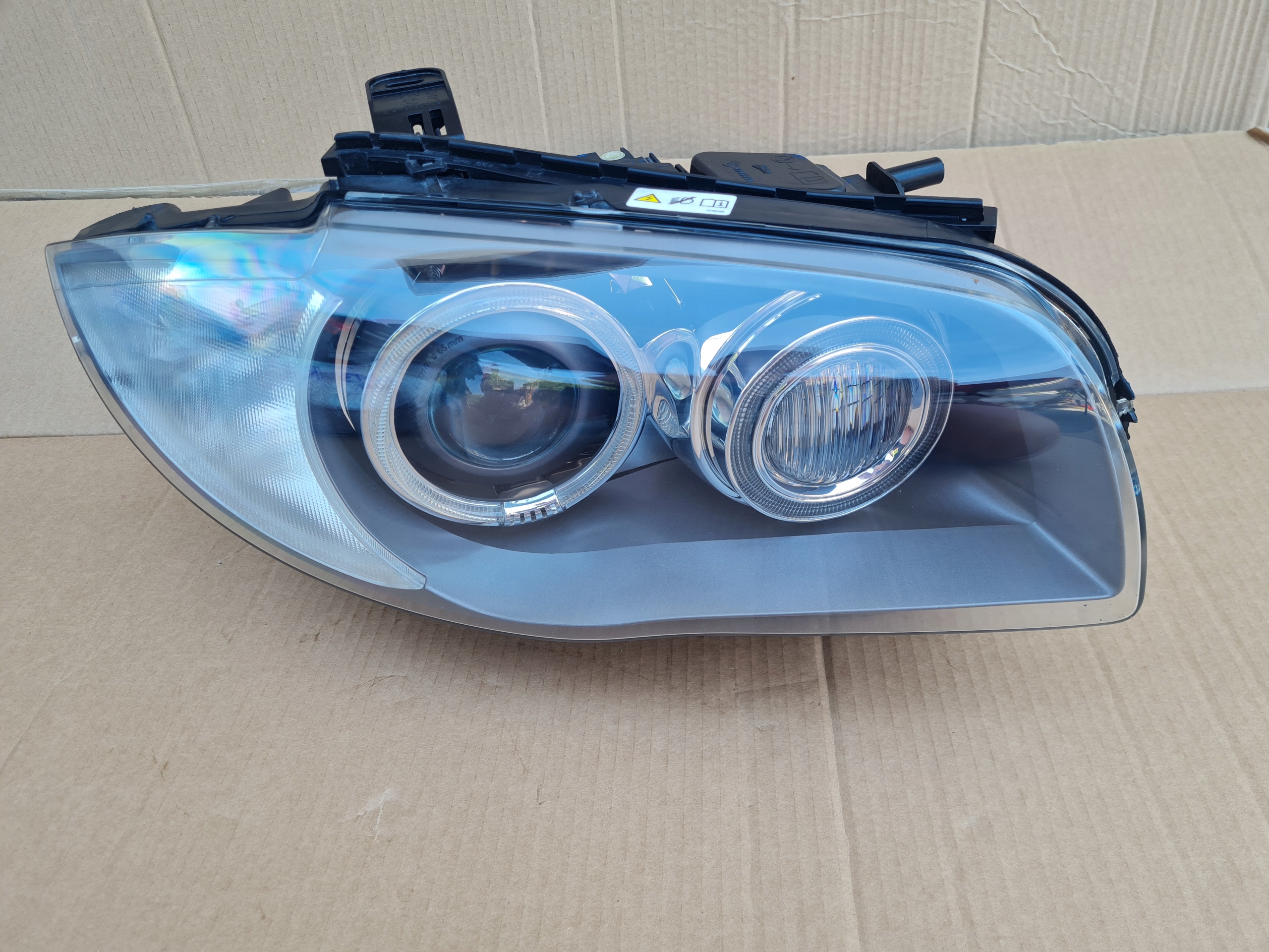 BMW 1 E87 LIFT LAMPA DYNAMIC PRAWA 7181282