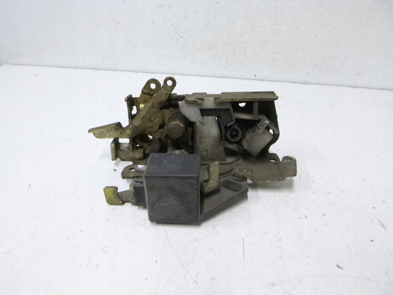 lock door front right Mercedes Sprinter W903 03r.