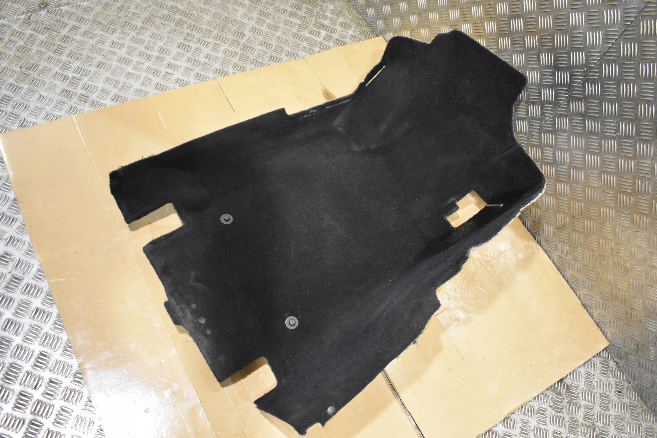 IDEALNY carpet front front left MERCEDES W214 1