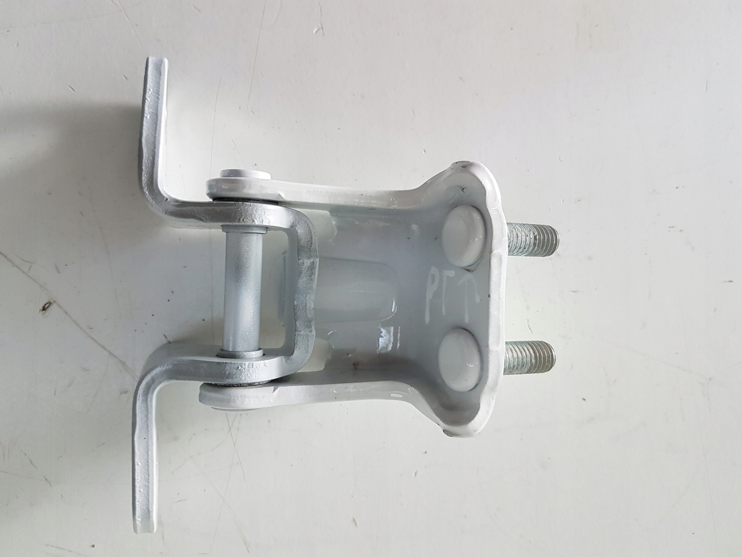 ZAWIAS DRZWI PRAWY TYŁ MITSUBISHI ECLIPSE CROSS