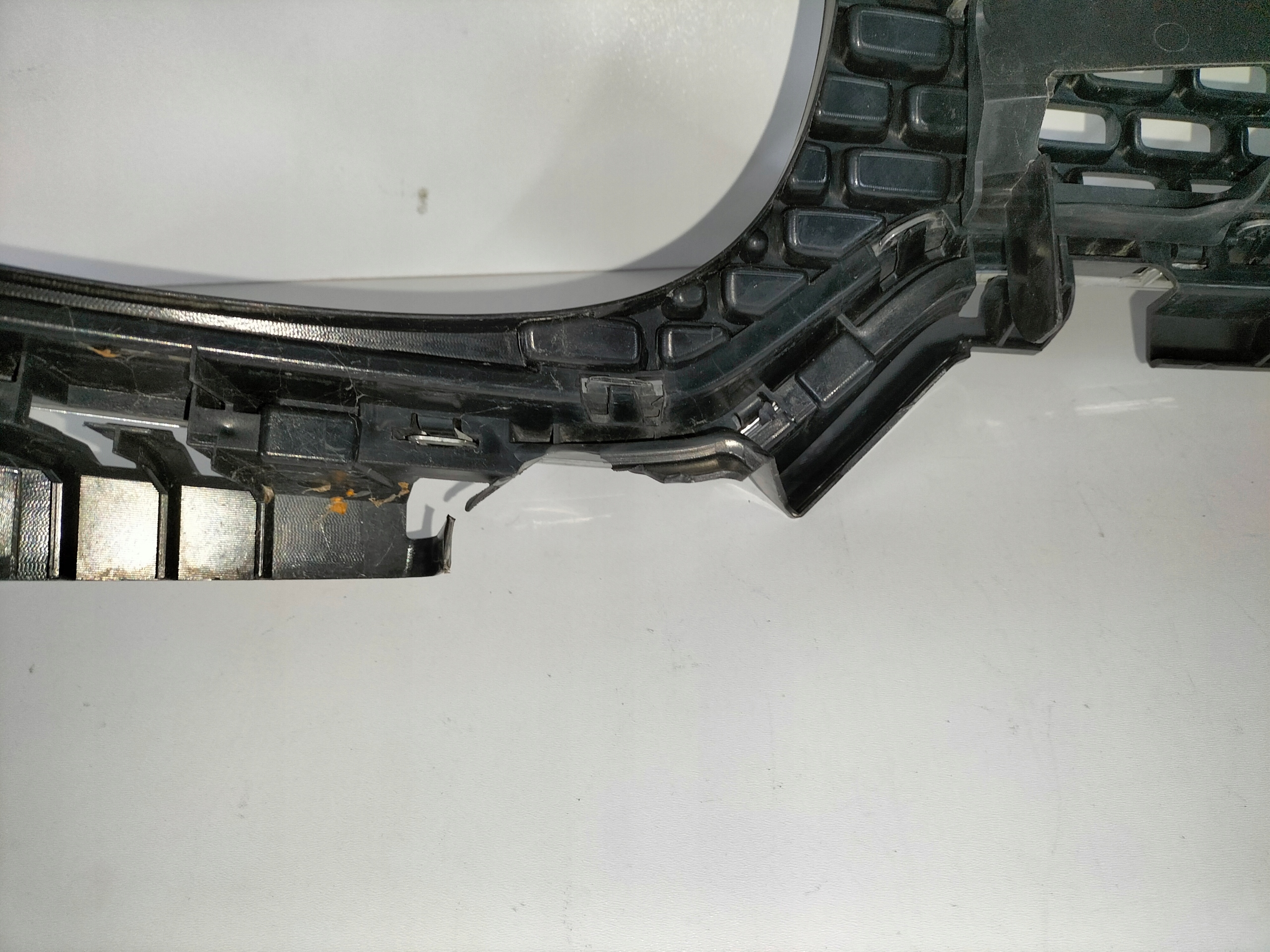 grille grid grill SUZUKI IGNIS III 16