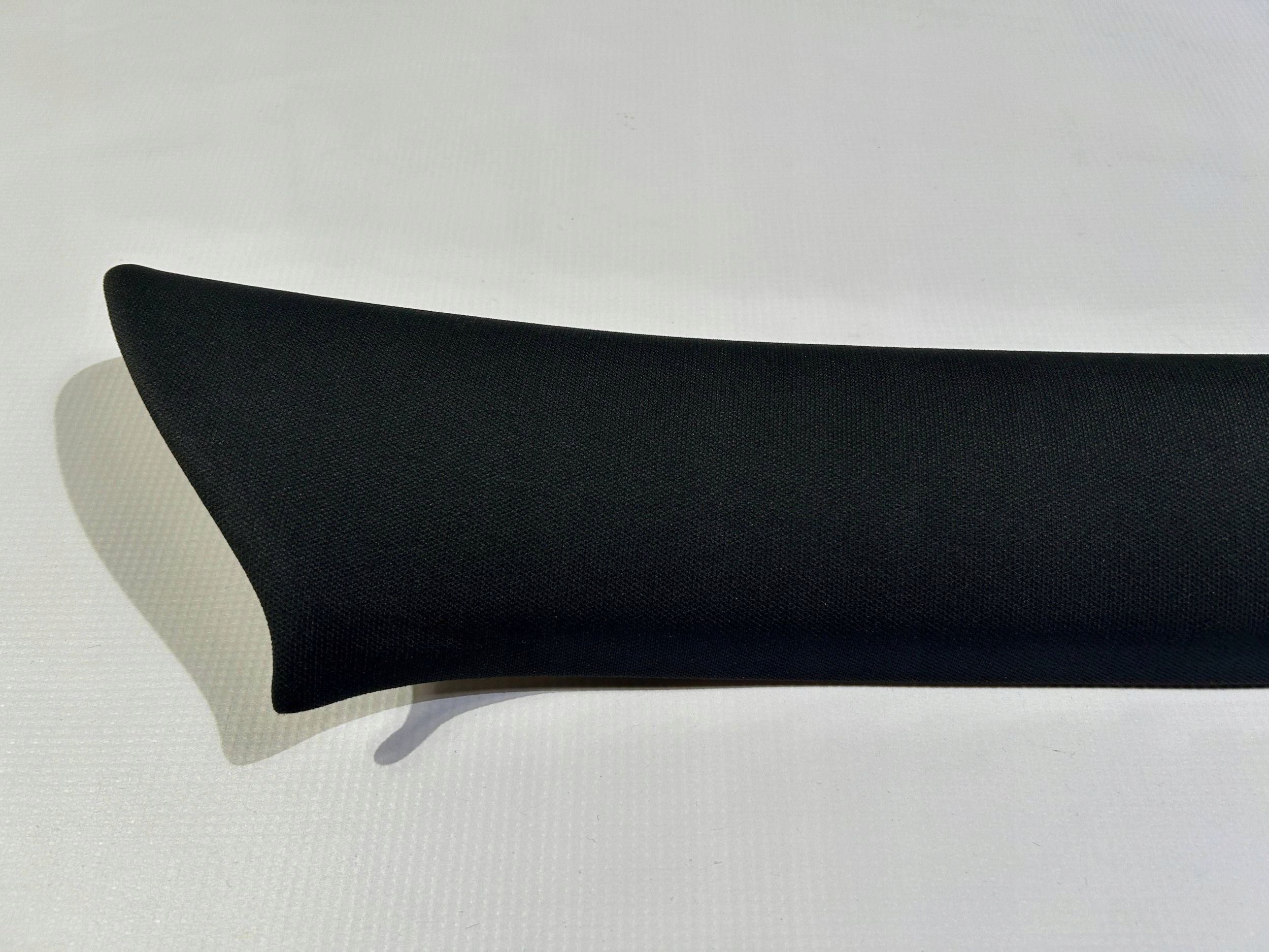 side cover panel slupka A right right Dodge Challenger 2015