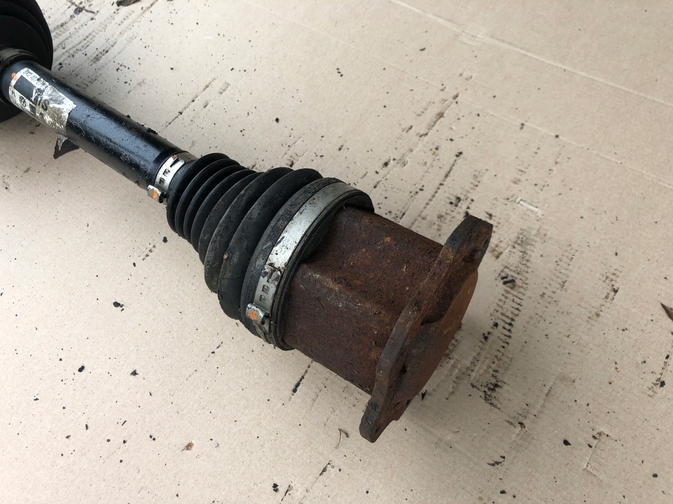 semi-axis left right AUDI A4 B8 8K0407271Q
