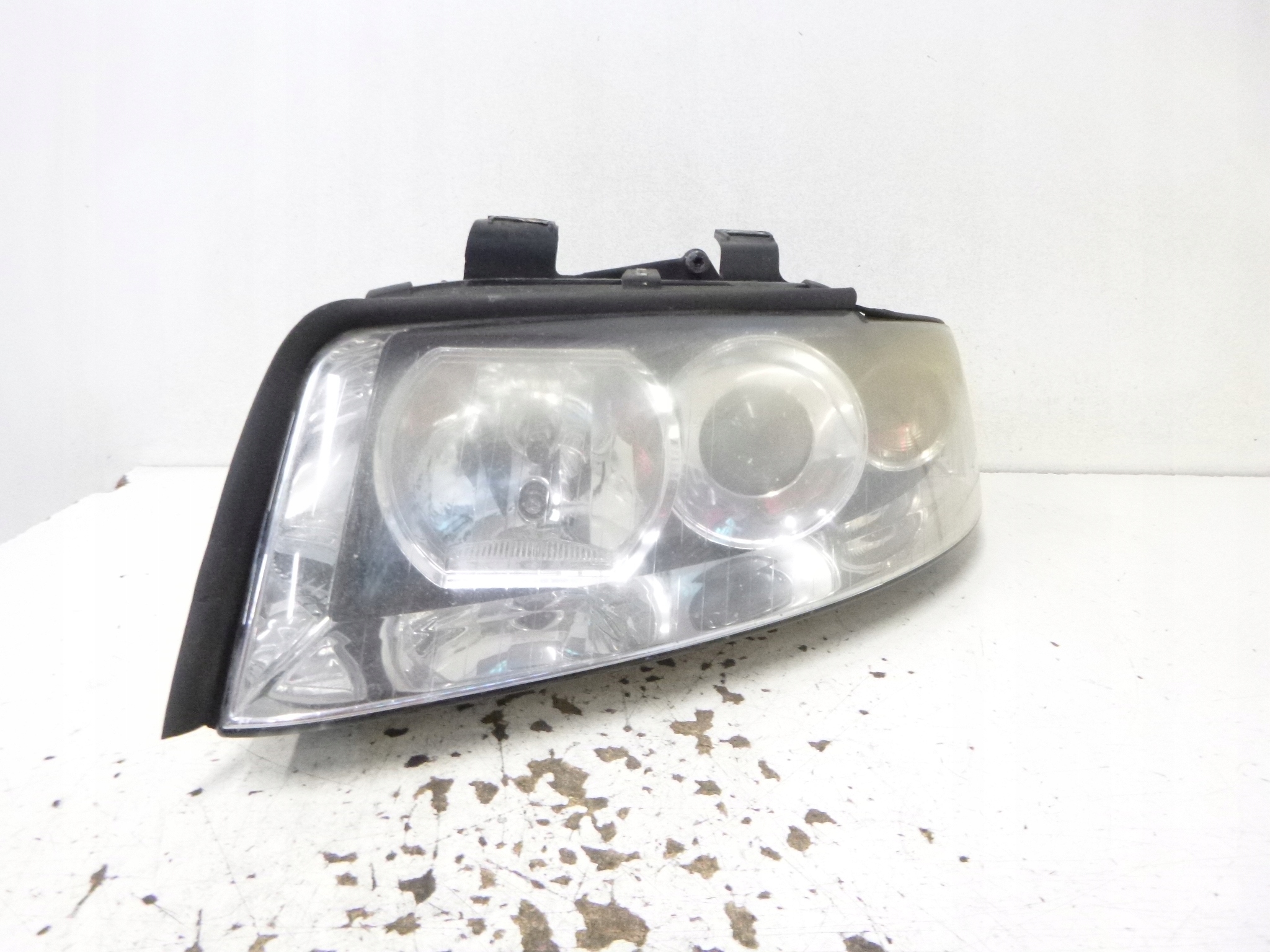 light front left XENON Audi A4 b6 2004r. 8E0 941 003 S VALEO complete