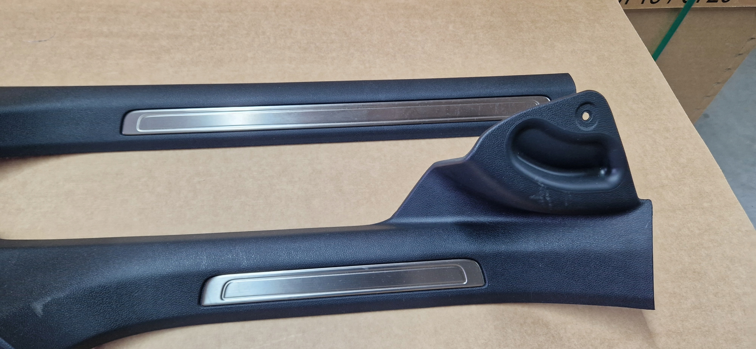 cap moulding threshold VW PASSAT B8 ALU CHROM as new KPL
