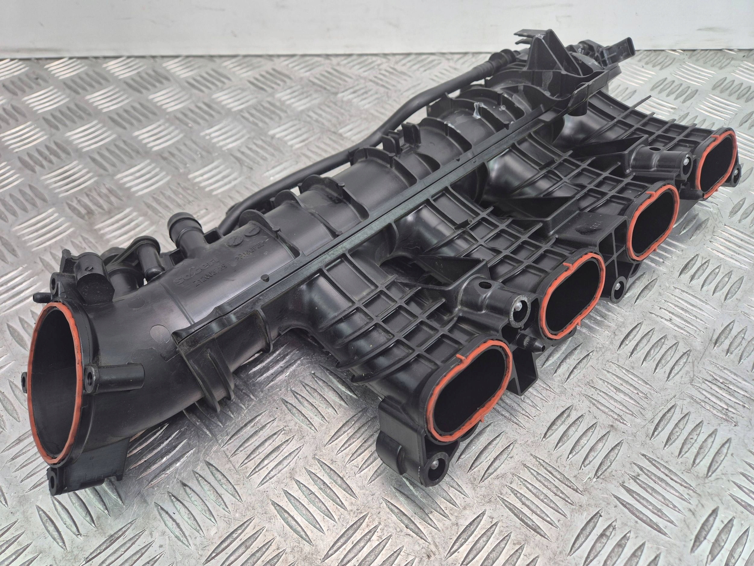 Mercedes E300 W213 intake manifold A2640901800
