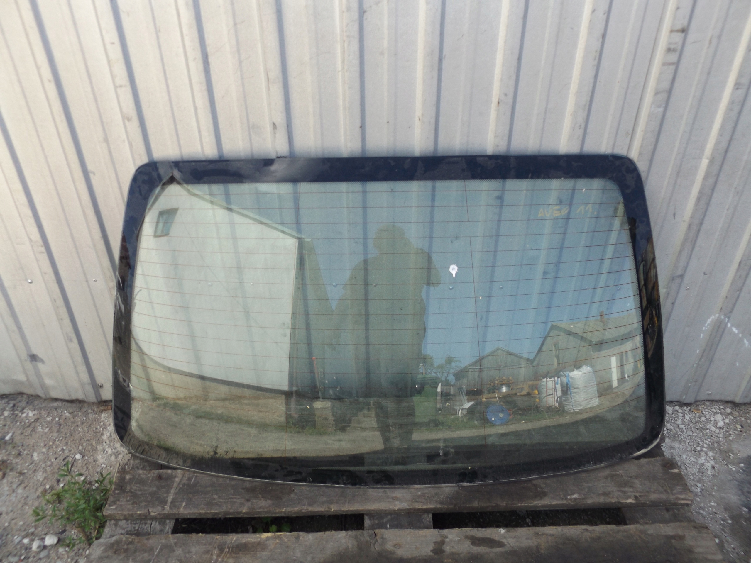 AVEO T250 SEDAN SZYBA KAROSERYJNA TYŁ