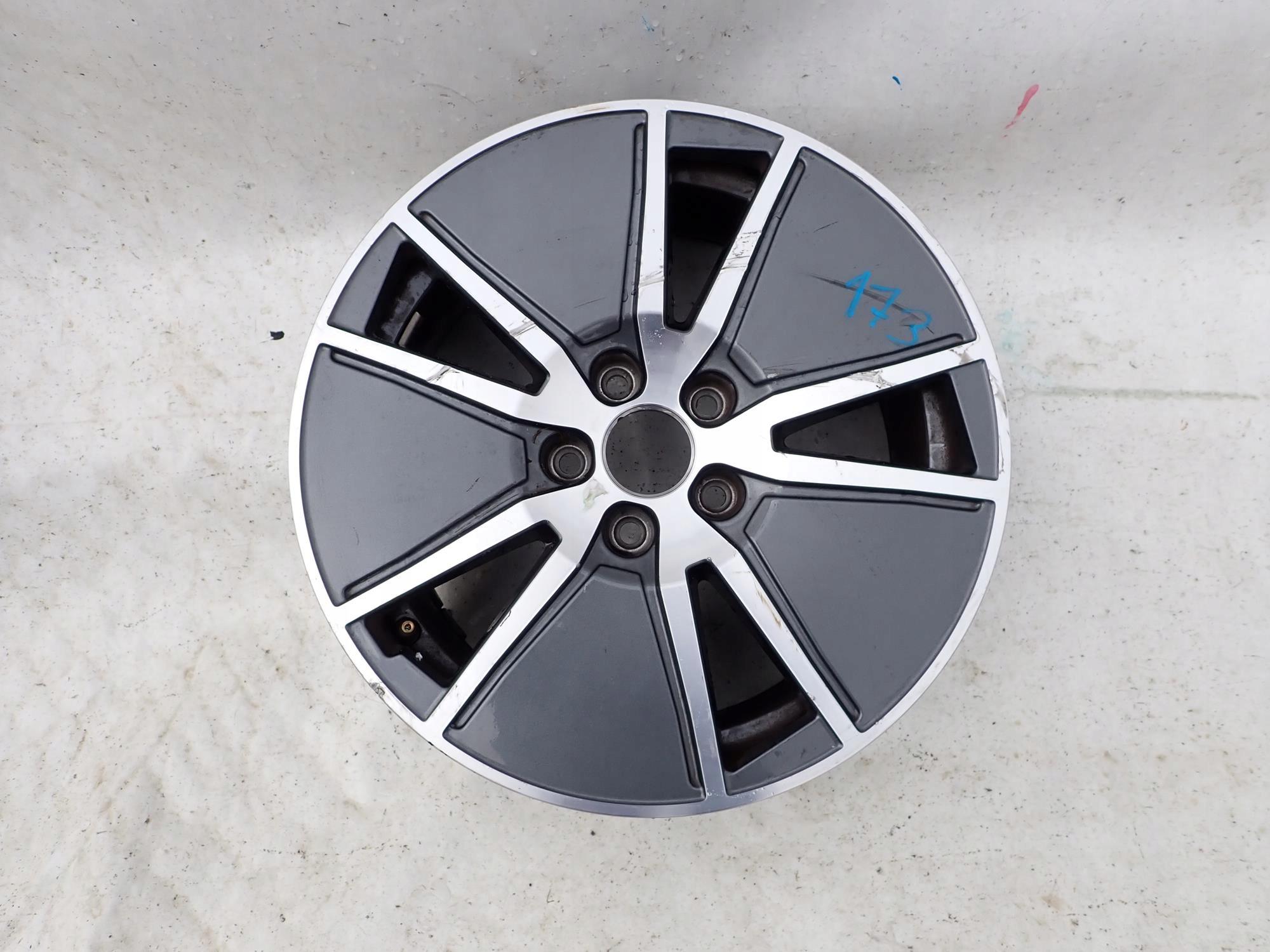 AUDI 8W0601025G 7,5Jx17 17" disk hliníkový