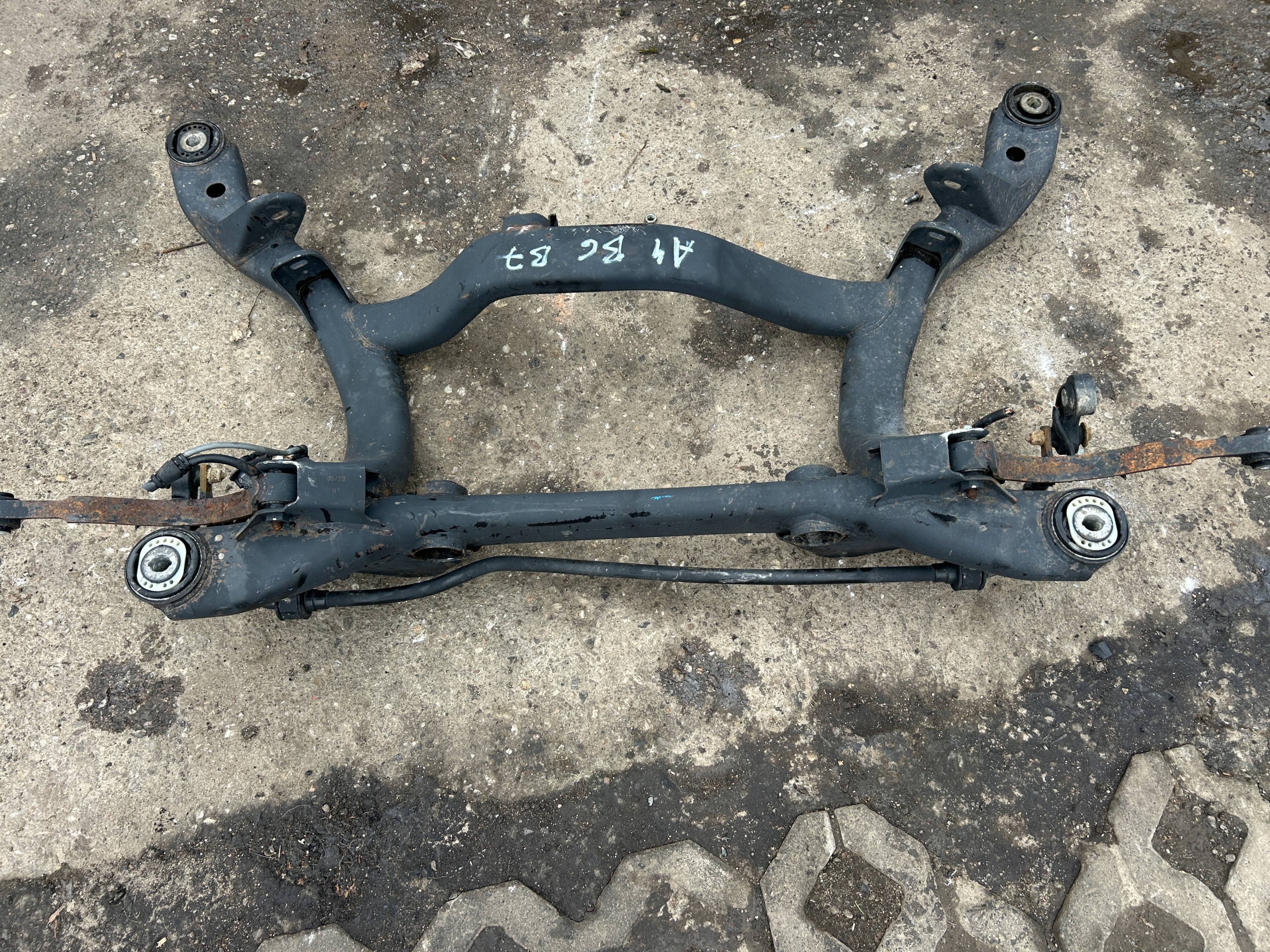 AUDI A4 B6 B7 Achsträger hinten
