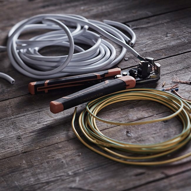 Szczypce do ściągania izolacji Magnusson