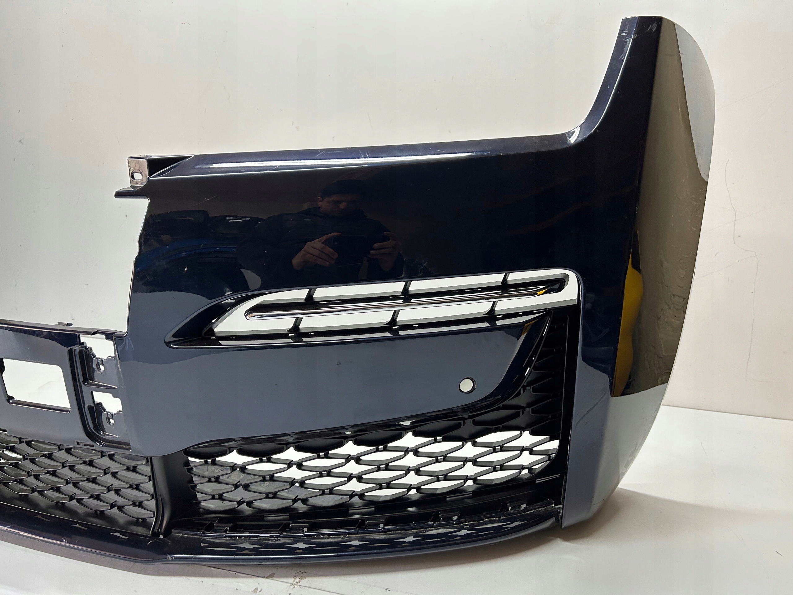Rolls Royce Ghost II 2022- bonnet bumper light support panel for radiators fender