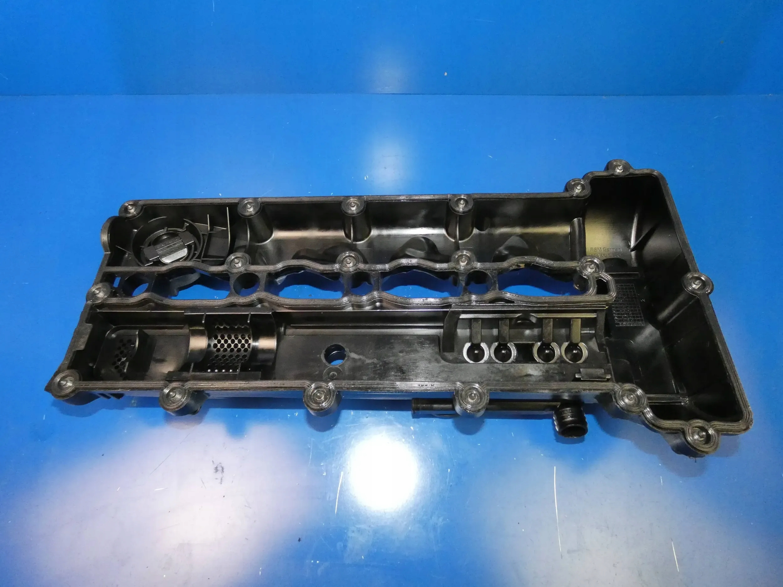 Mercedes CLA W117 W176 GLA W156 2.2 CDI 651 Abdeckung der Ventile